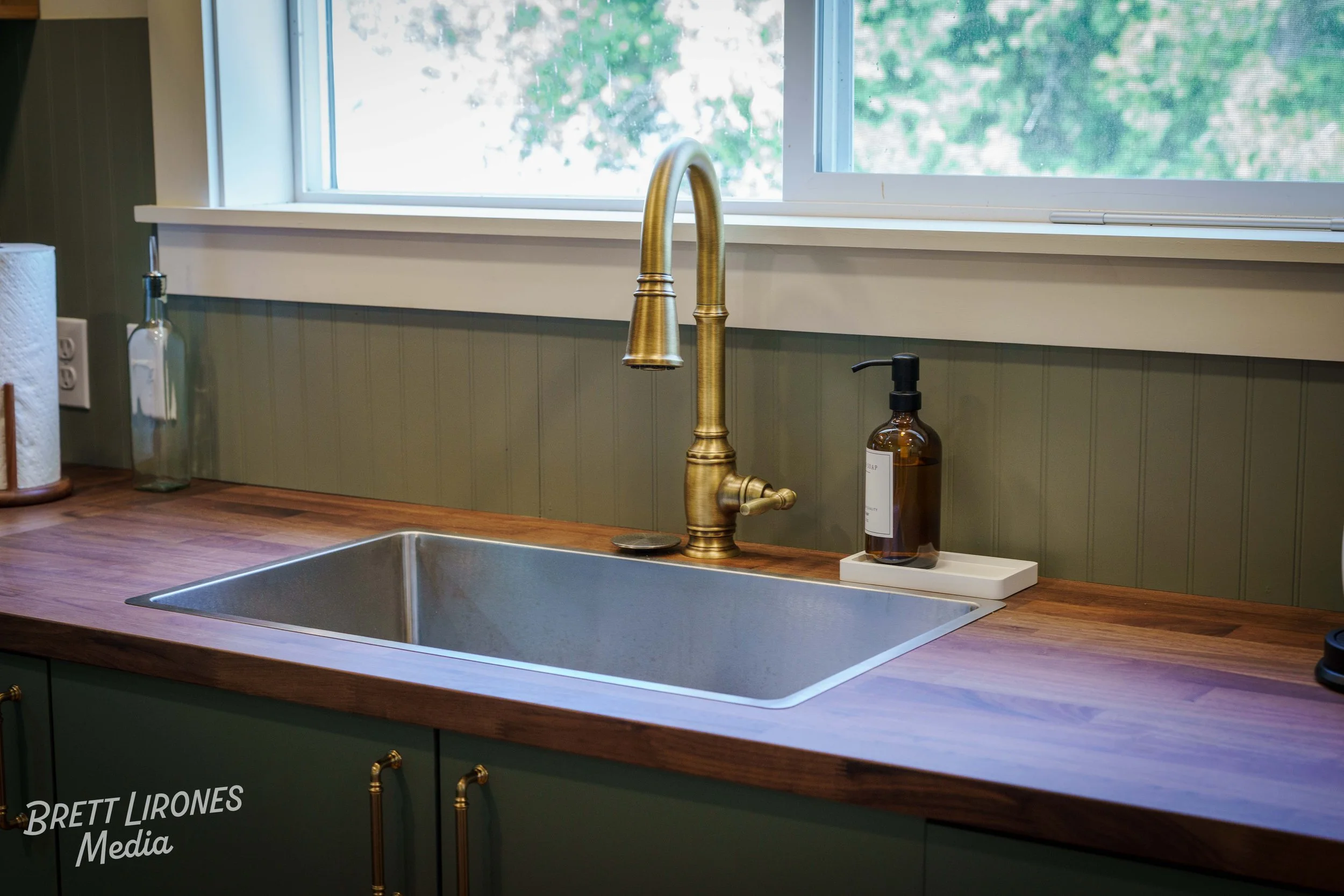 Watermark_web_A7R02225.jpg