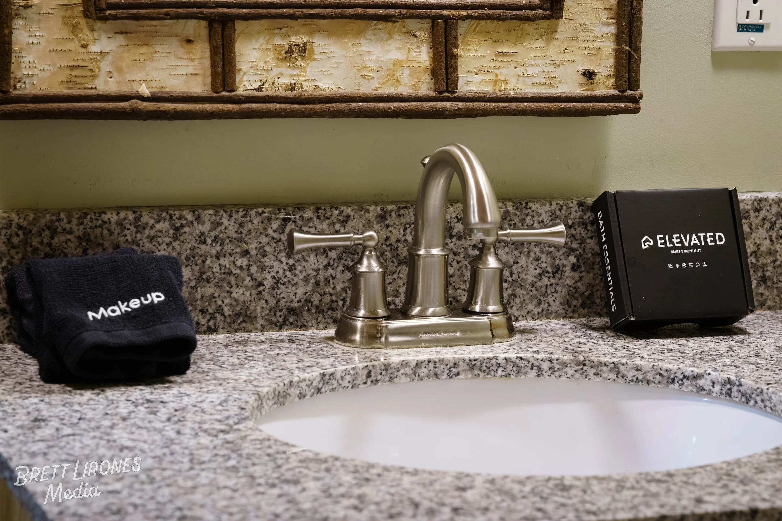 Watermark_web_A7R07472.jpg