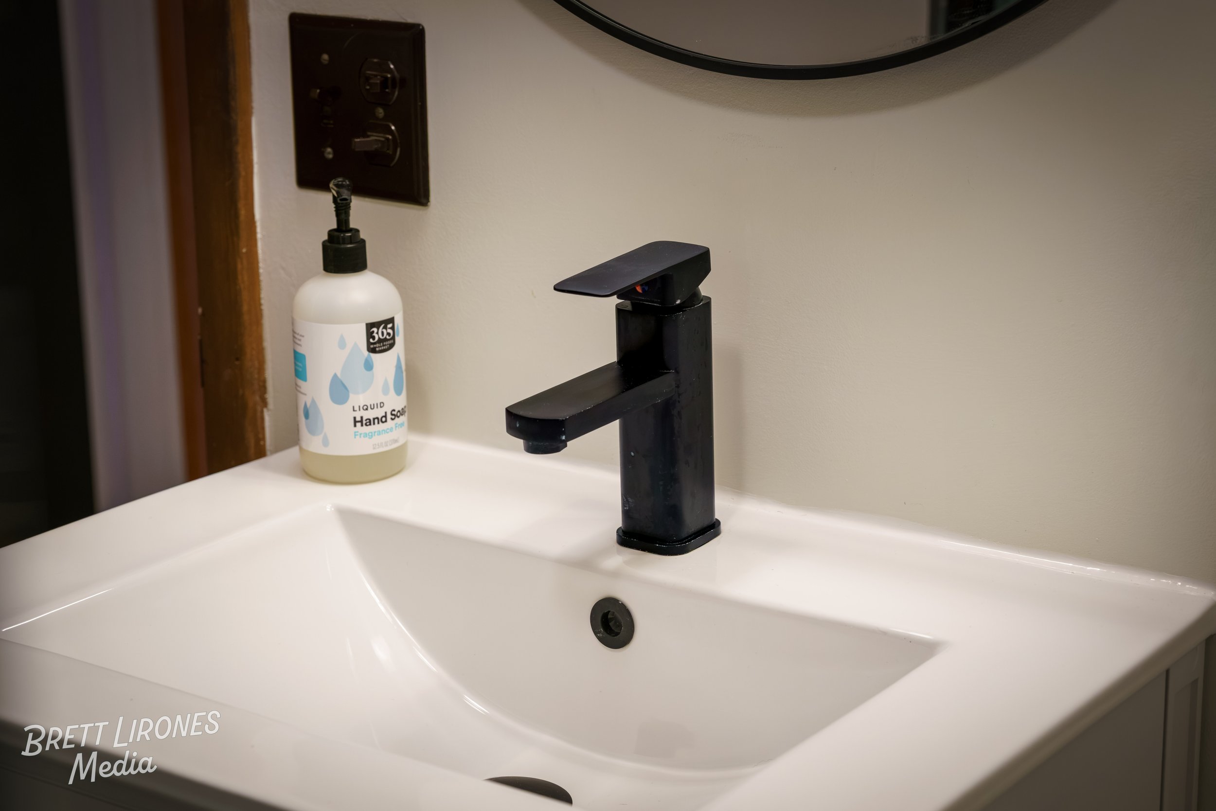 Watermark_web_A7R00535.jpg