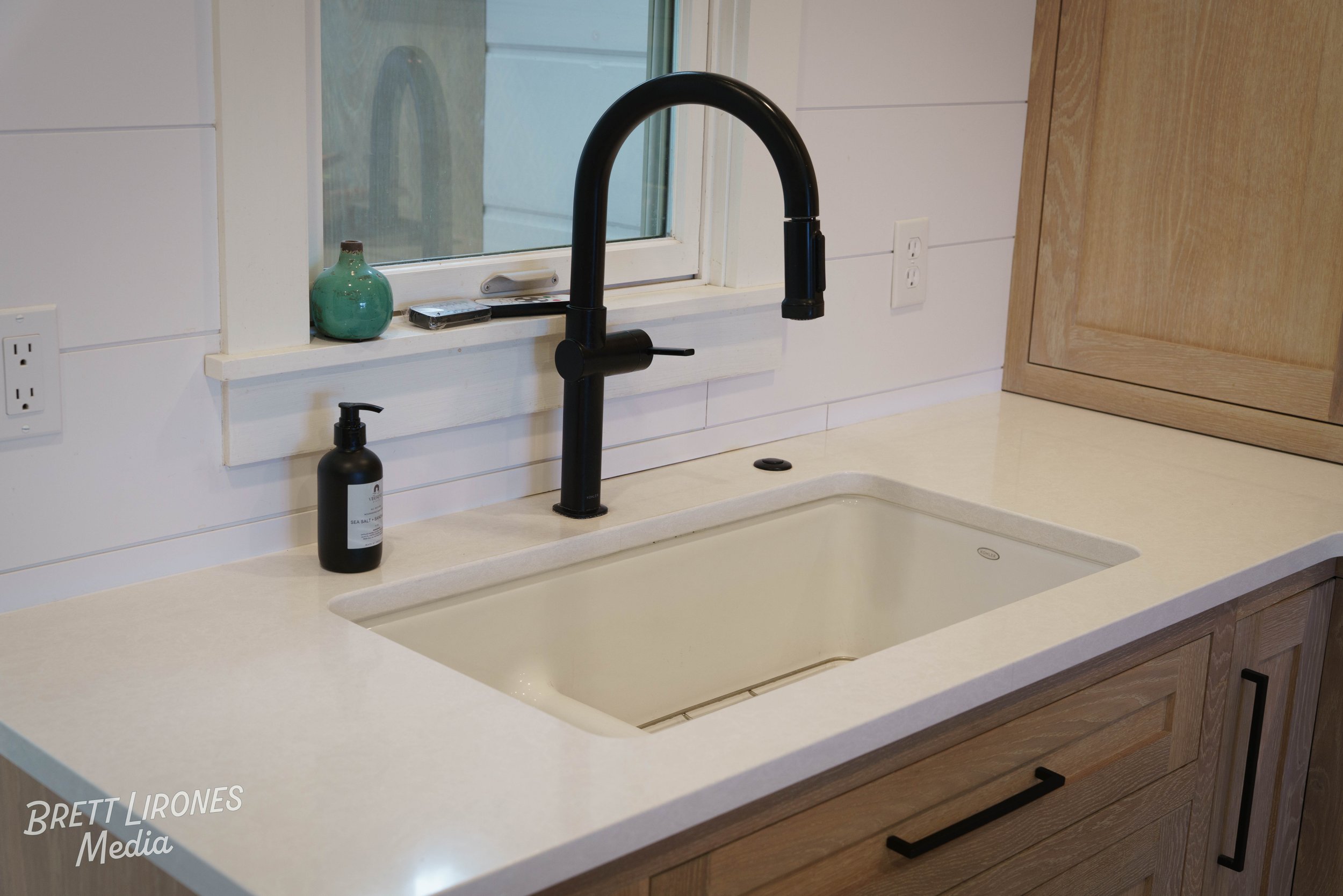 Watermark_web_A7R02285.jpg
