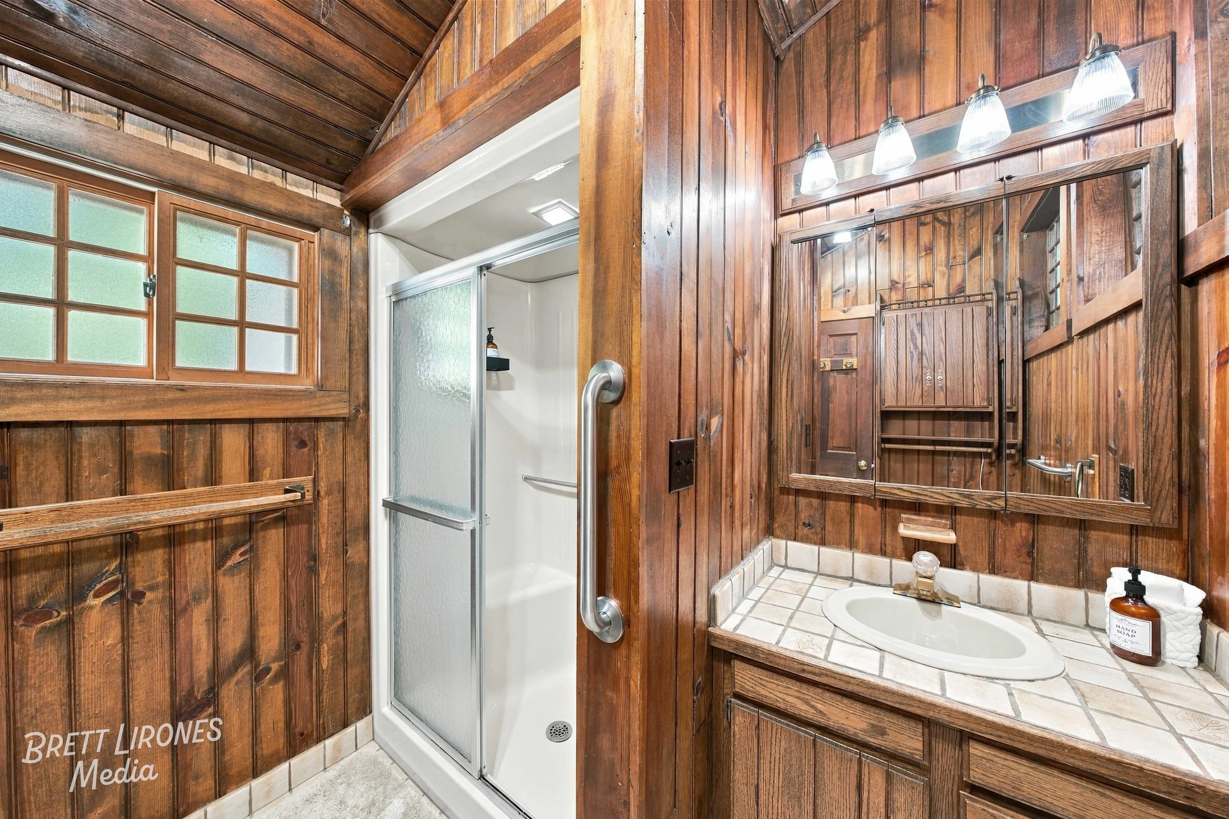 Watermark_web_A7R06545_HDR.jpg