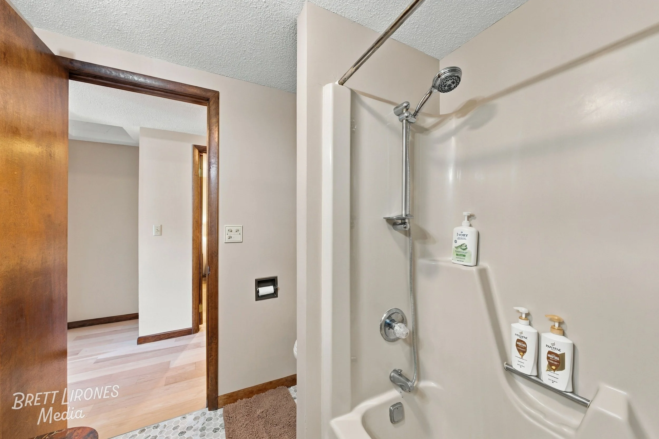 Watermark_web_A7R06099_HDR.jpg