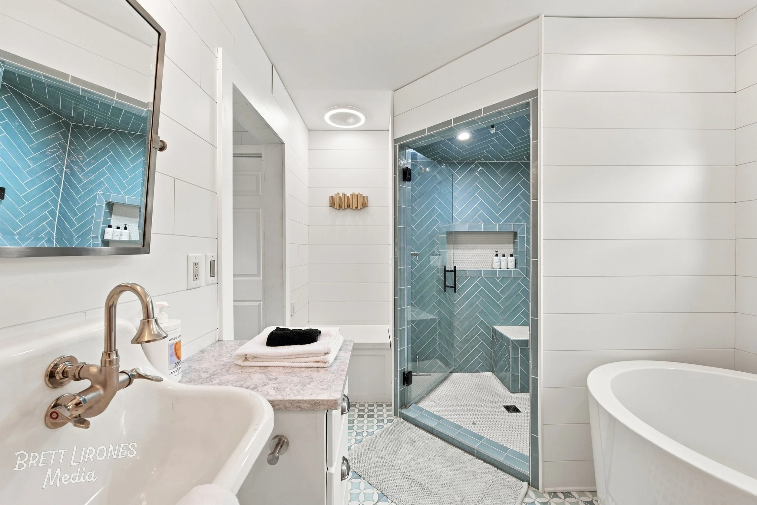 Watermark_web_A_7408613_HDR.jpg