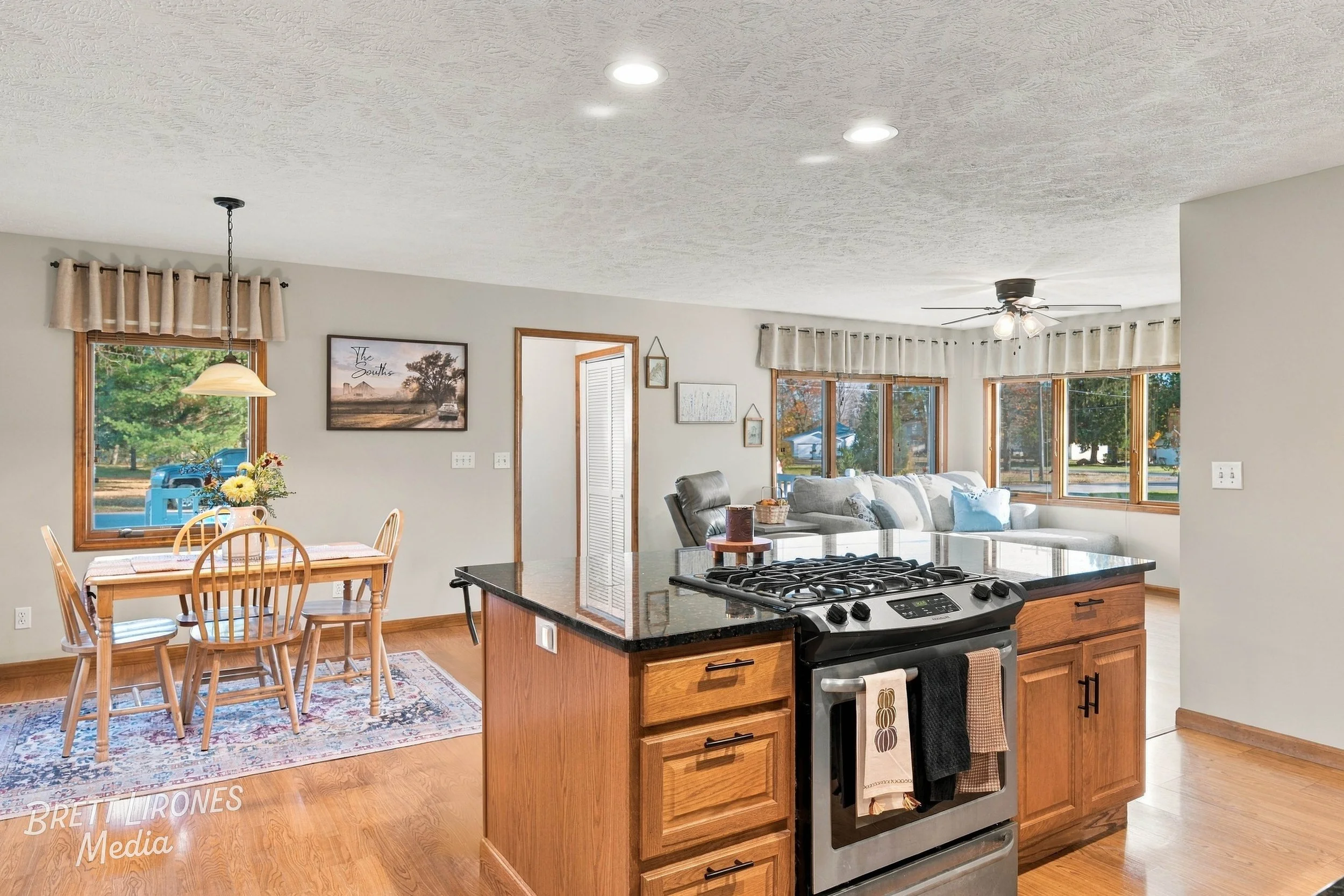 Watermark_web_7R500319_HDR.jpg