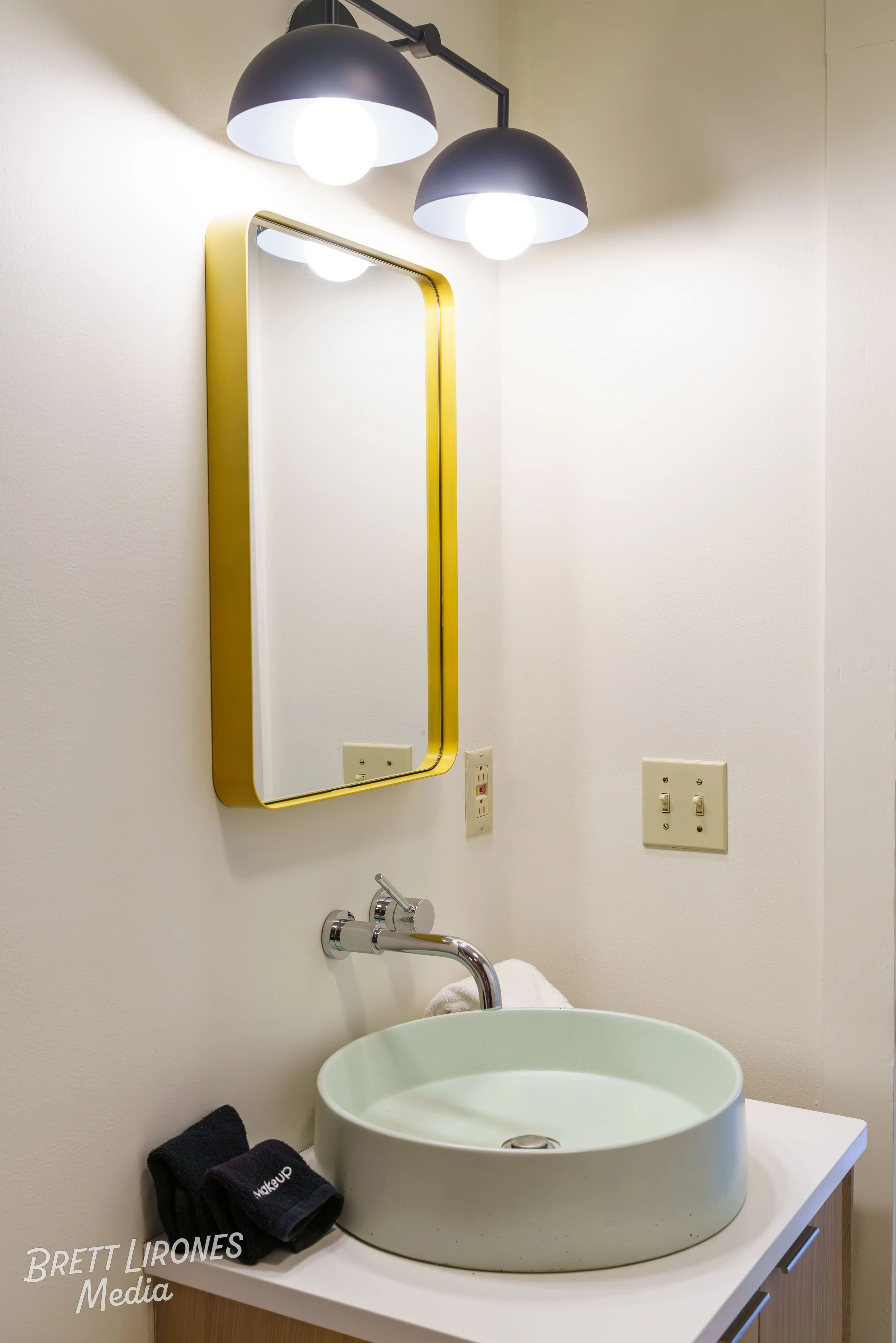 Watermark_web_A7R06180.jpg