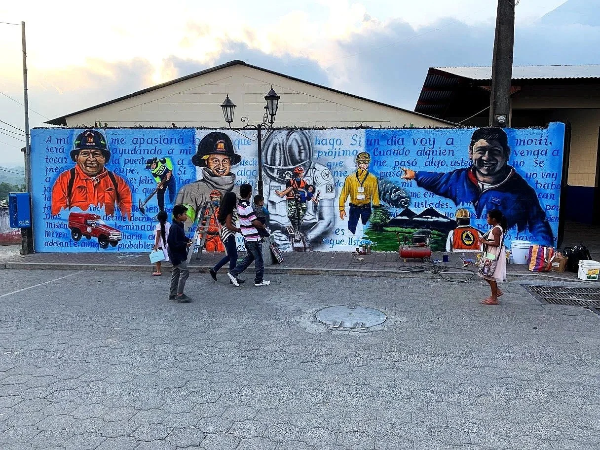 Mural realizado en Alotenango, Homenaje a Héroes, de Erupción de Volcán 2018