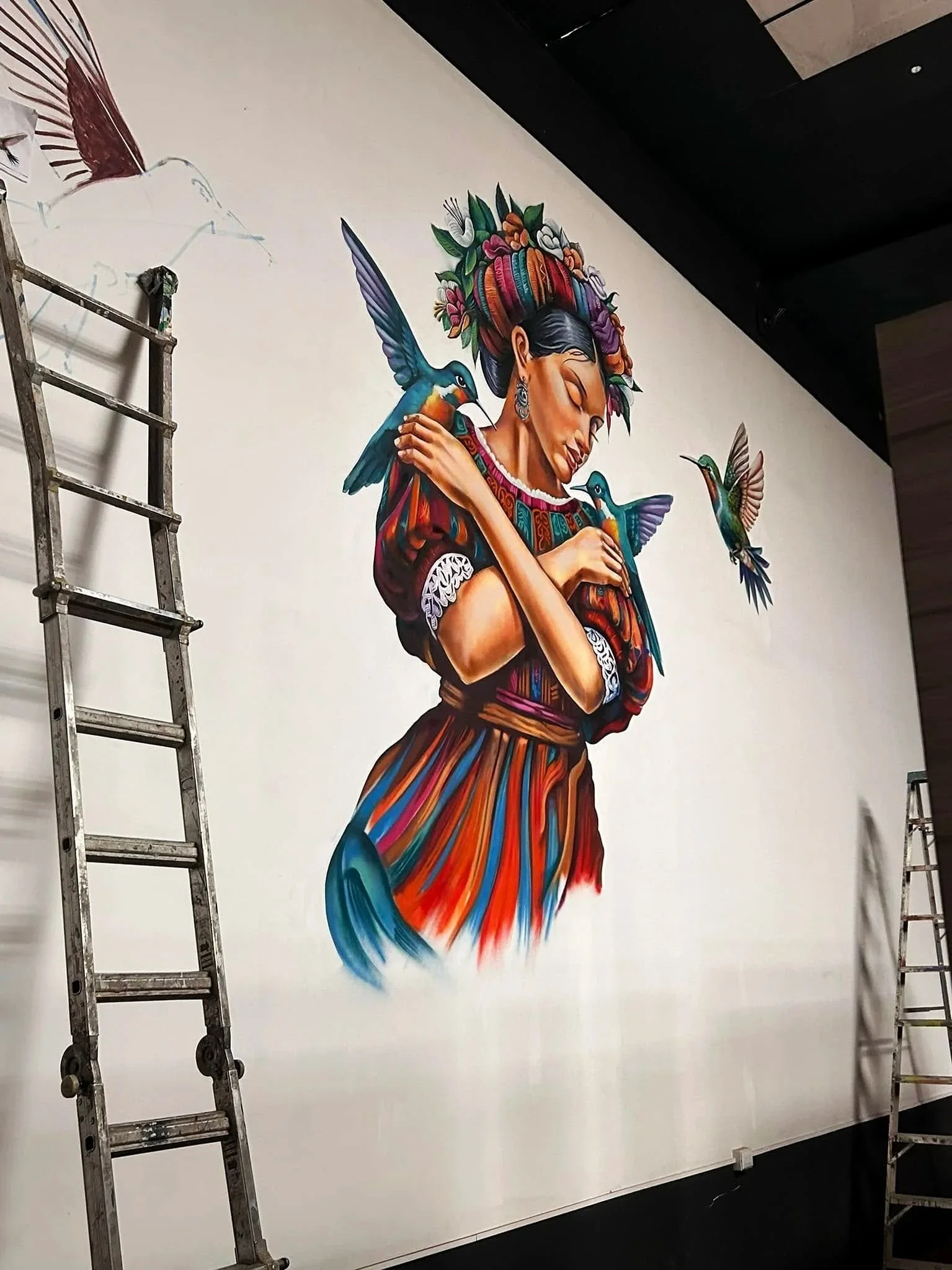 Mural en proceso Hotel Sin Ventura 2024
