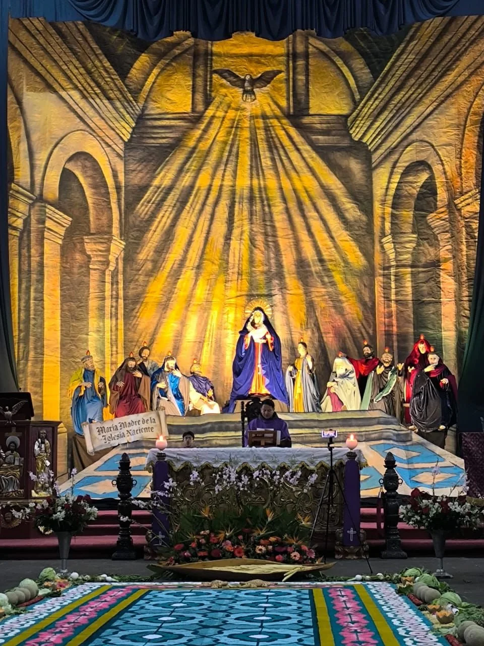 Pentecostés en San Francisco el Grande: El arte efímero que envuelve la fe