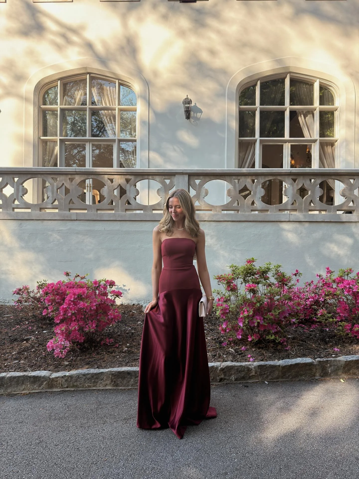 pretty in pink all April long thanks to my friends at @vivrelle !! use my code ANNIECULBERTSON &amp; get a free month of borrowing a designer bag of your choice 🌸 #vivrellepartner @shop.ltk #liketkit