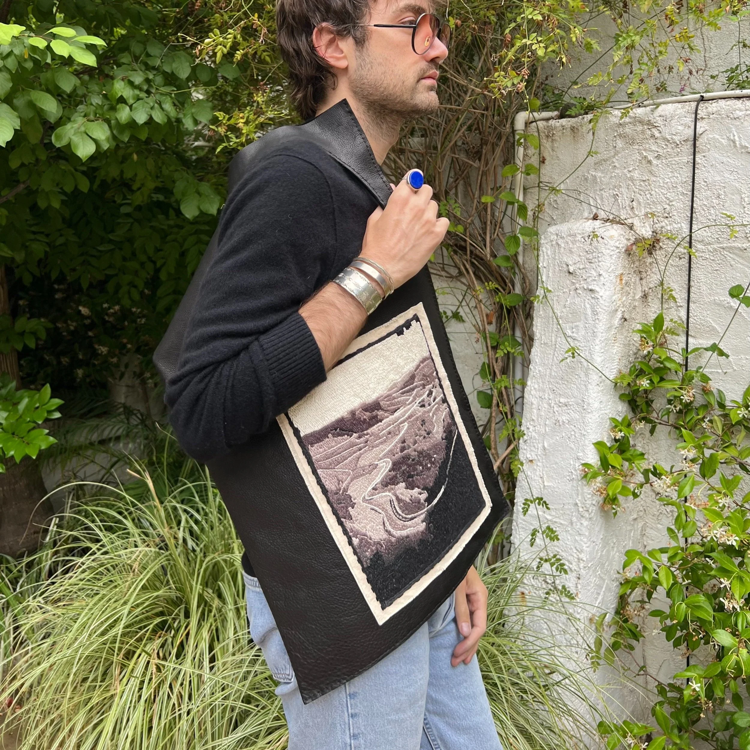 Image driven art bag