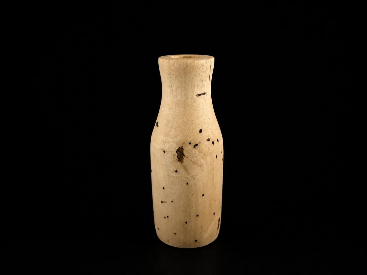 SA Vase 17H 22D Image 2.jpeg