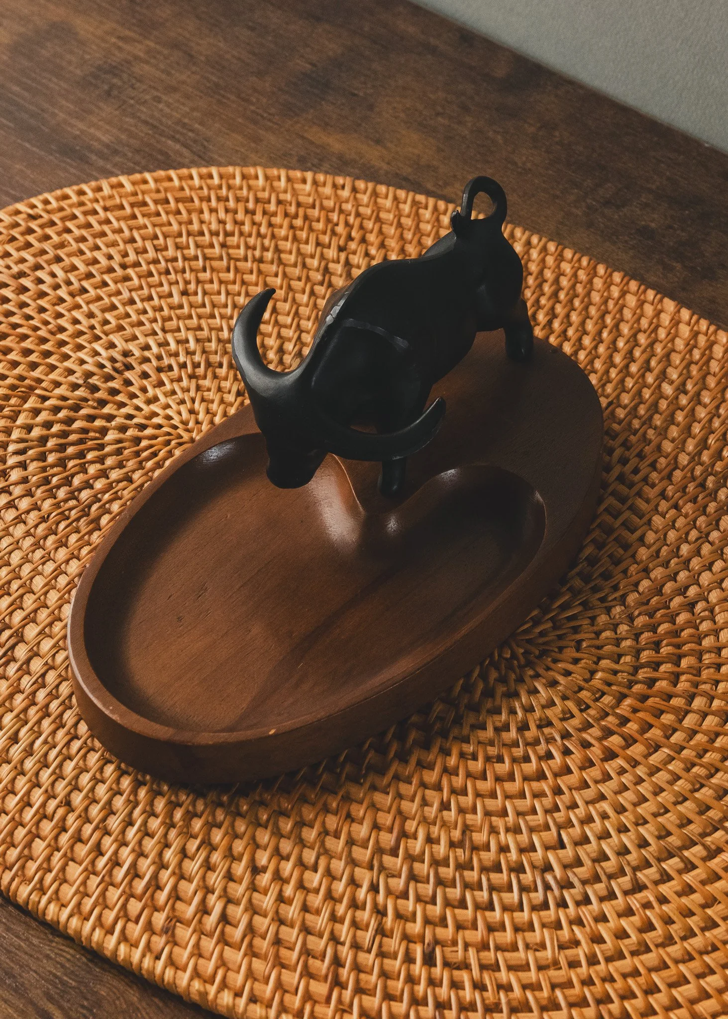 vintage-nambu-tekki-cast-iron-bull-sculpture-mingei-1926.jpg