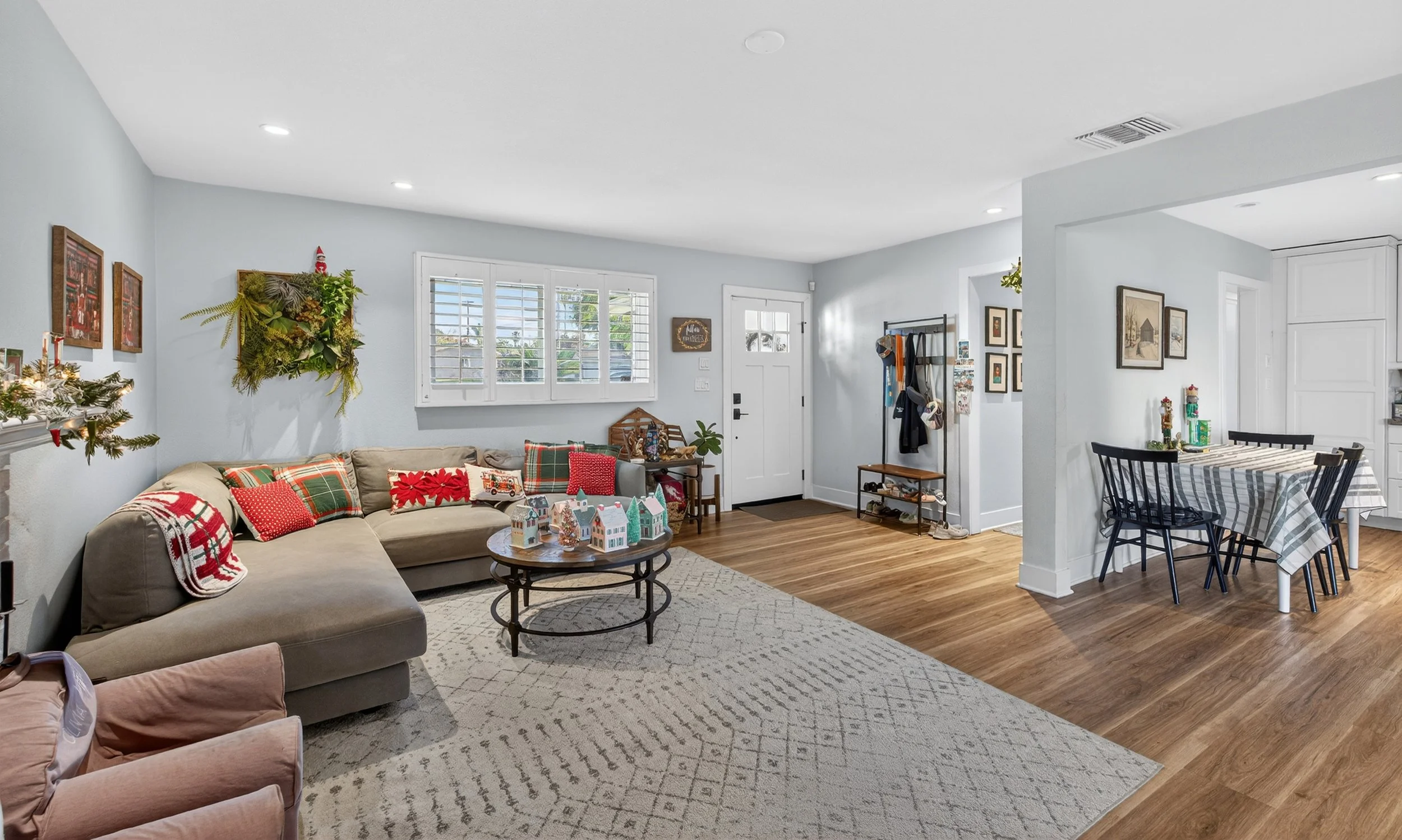 Cummings living room PS.jpg