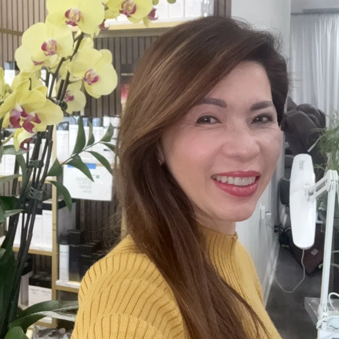 Kimberly | Hairstylist & Esthetician