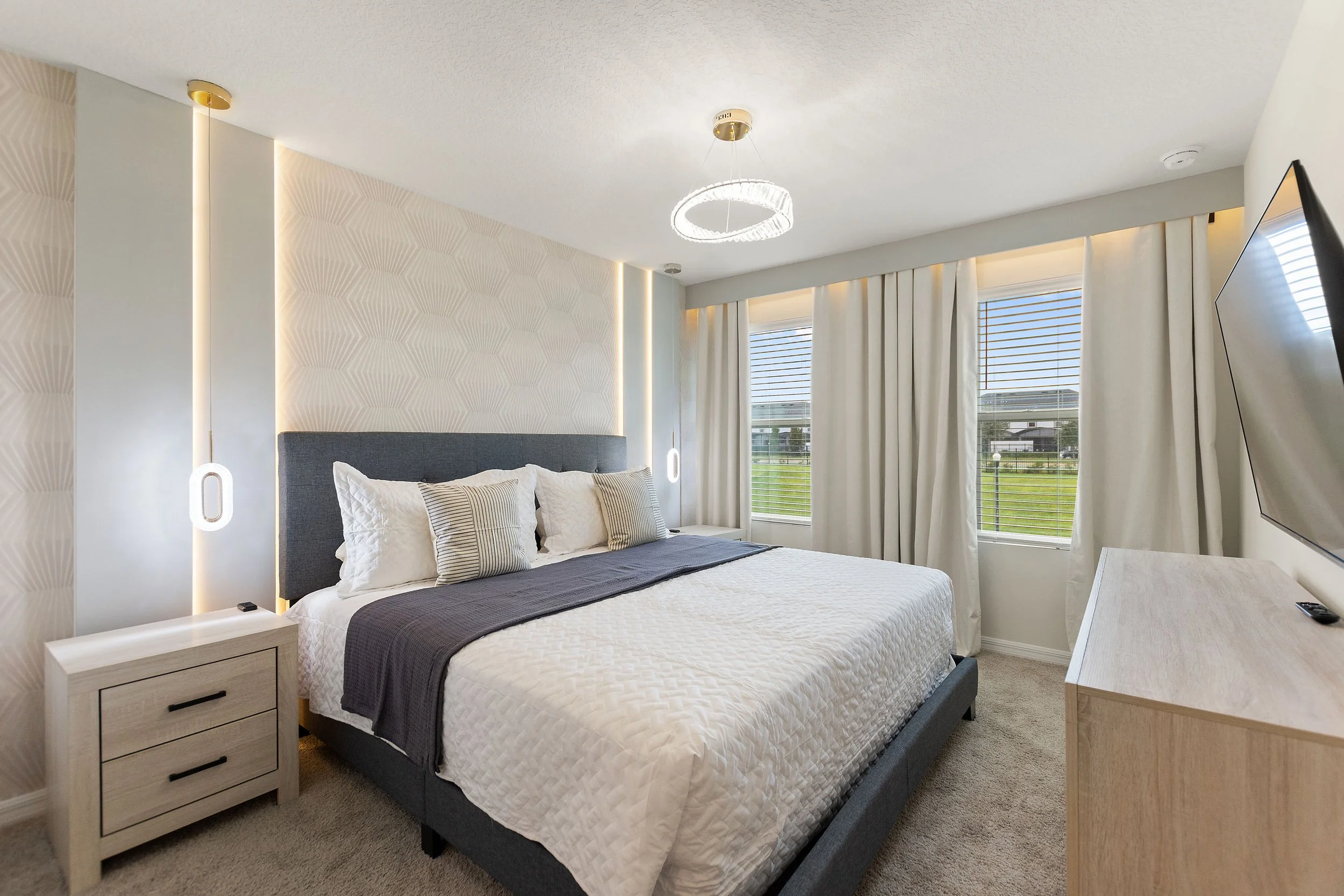 What to Look for When Hiring a Vacation Rental Property Manager in Florida