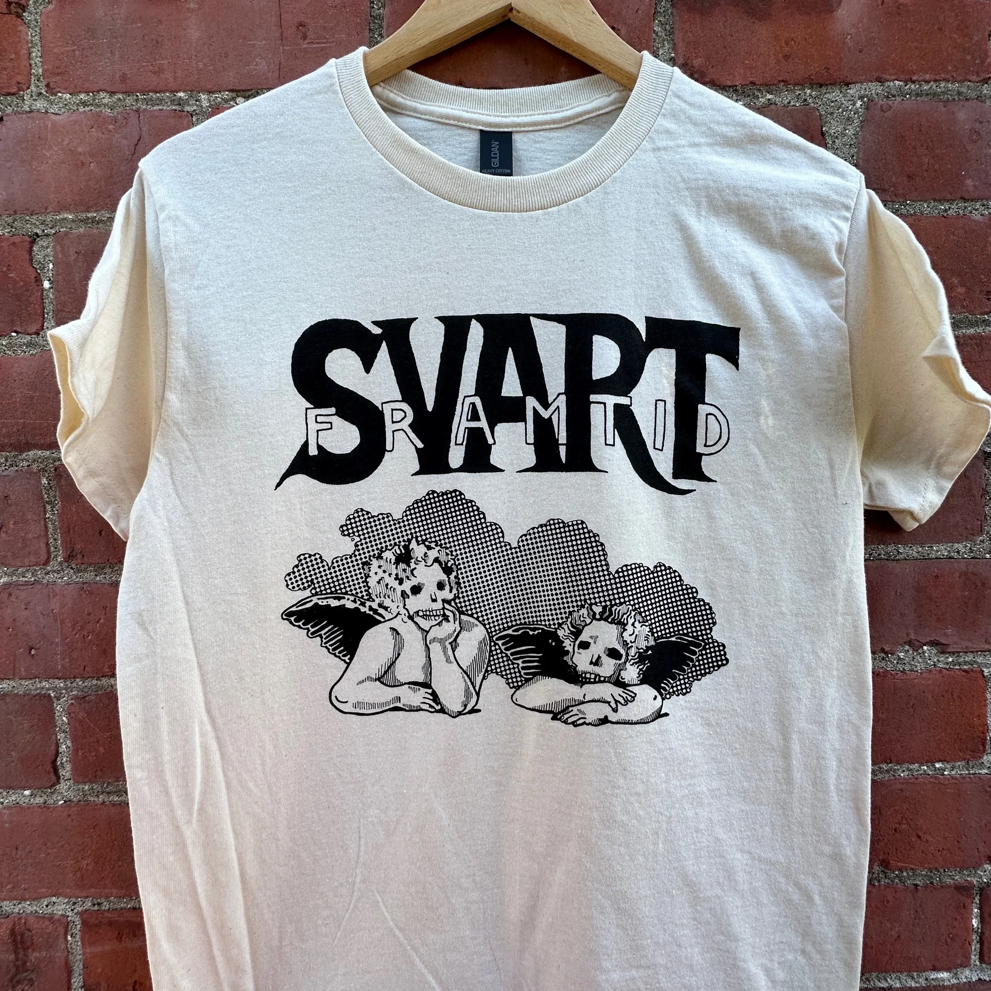 Svart Framtid T-Shirt