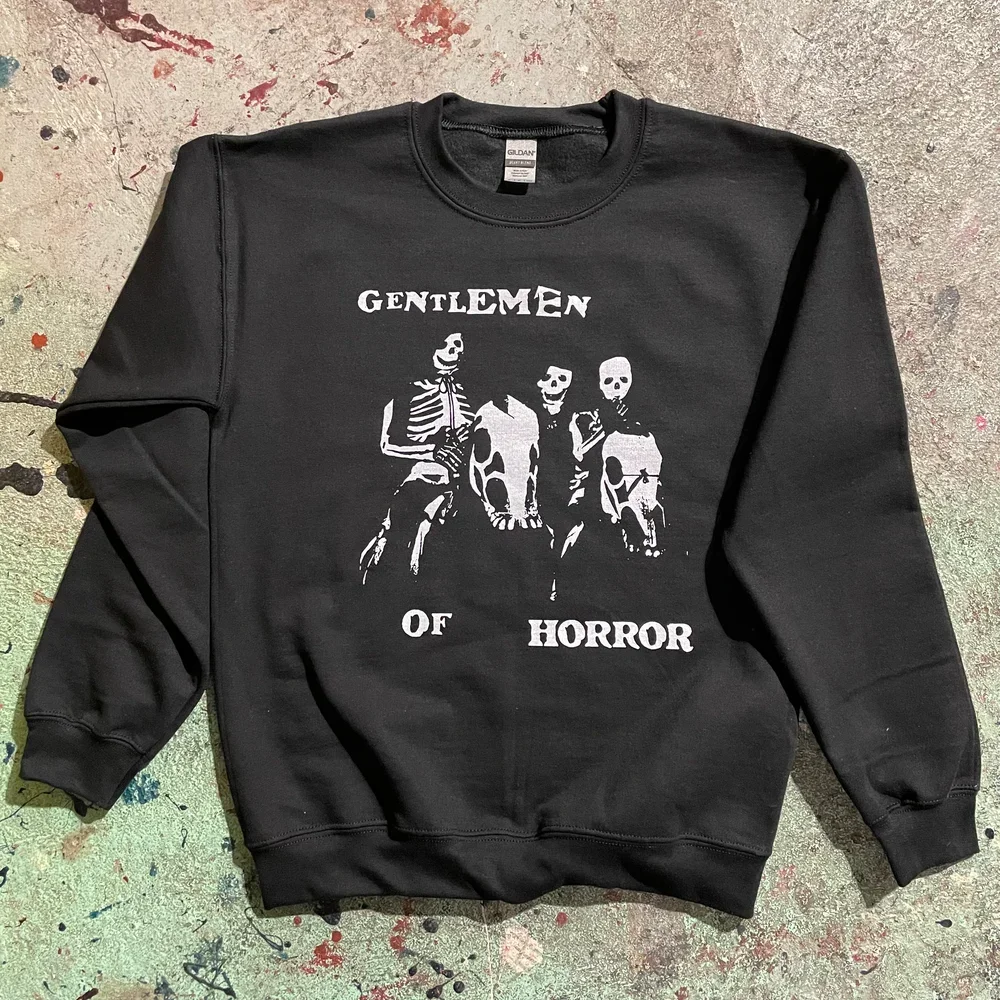 custom-crewneck-black-or-white (4).webp