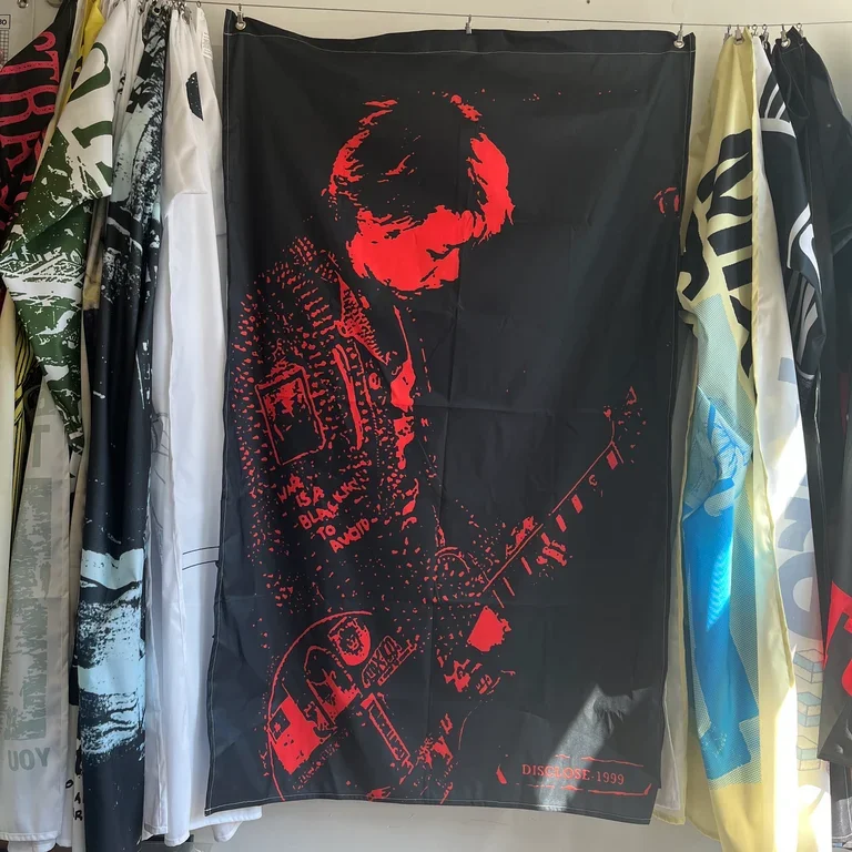 Disclose 暴く Kawakami Flag