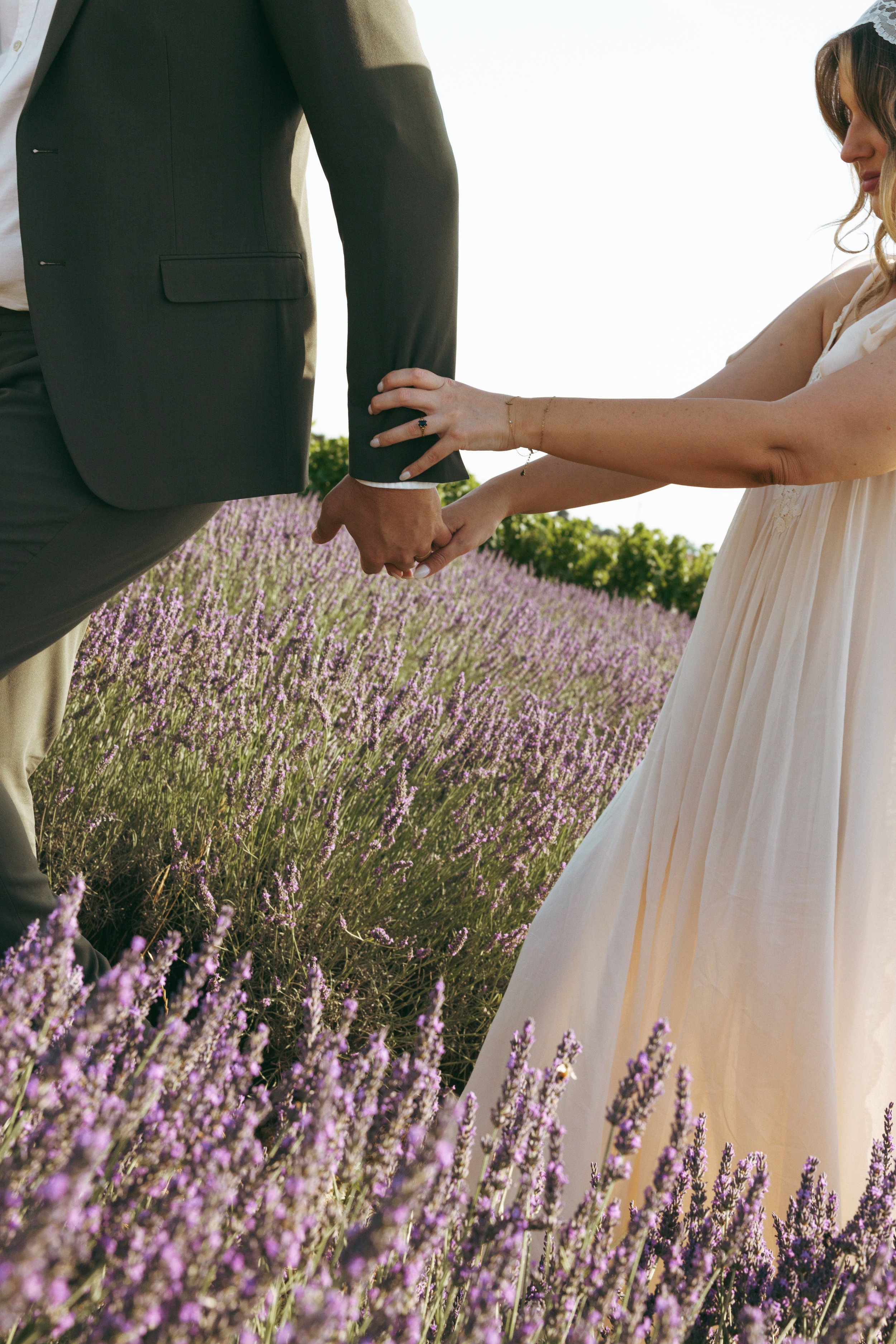 Hannah & Jordan-europe elopement-small-17.jpg
