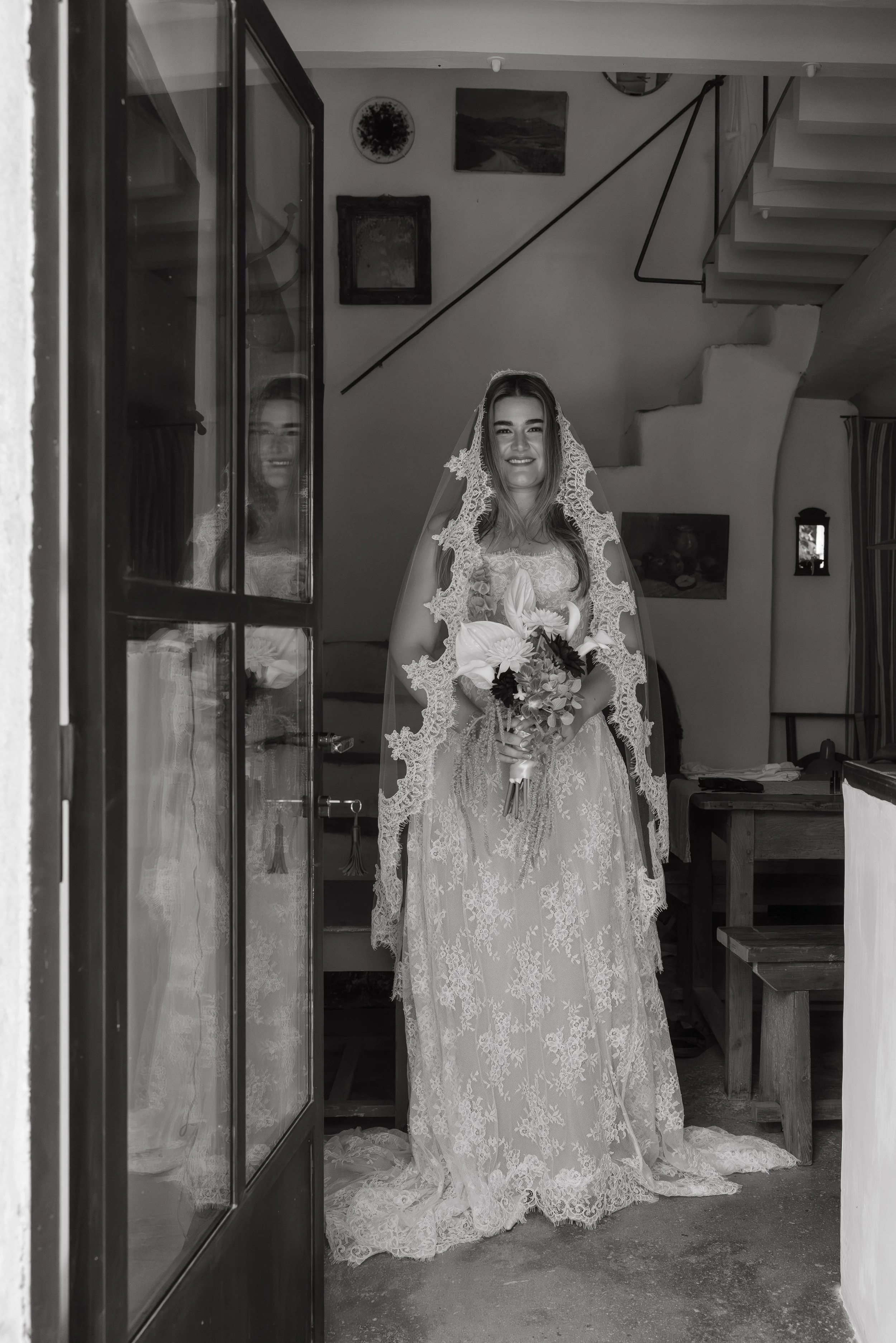 Liv&Logan-europe elopement-small-5.jpg