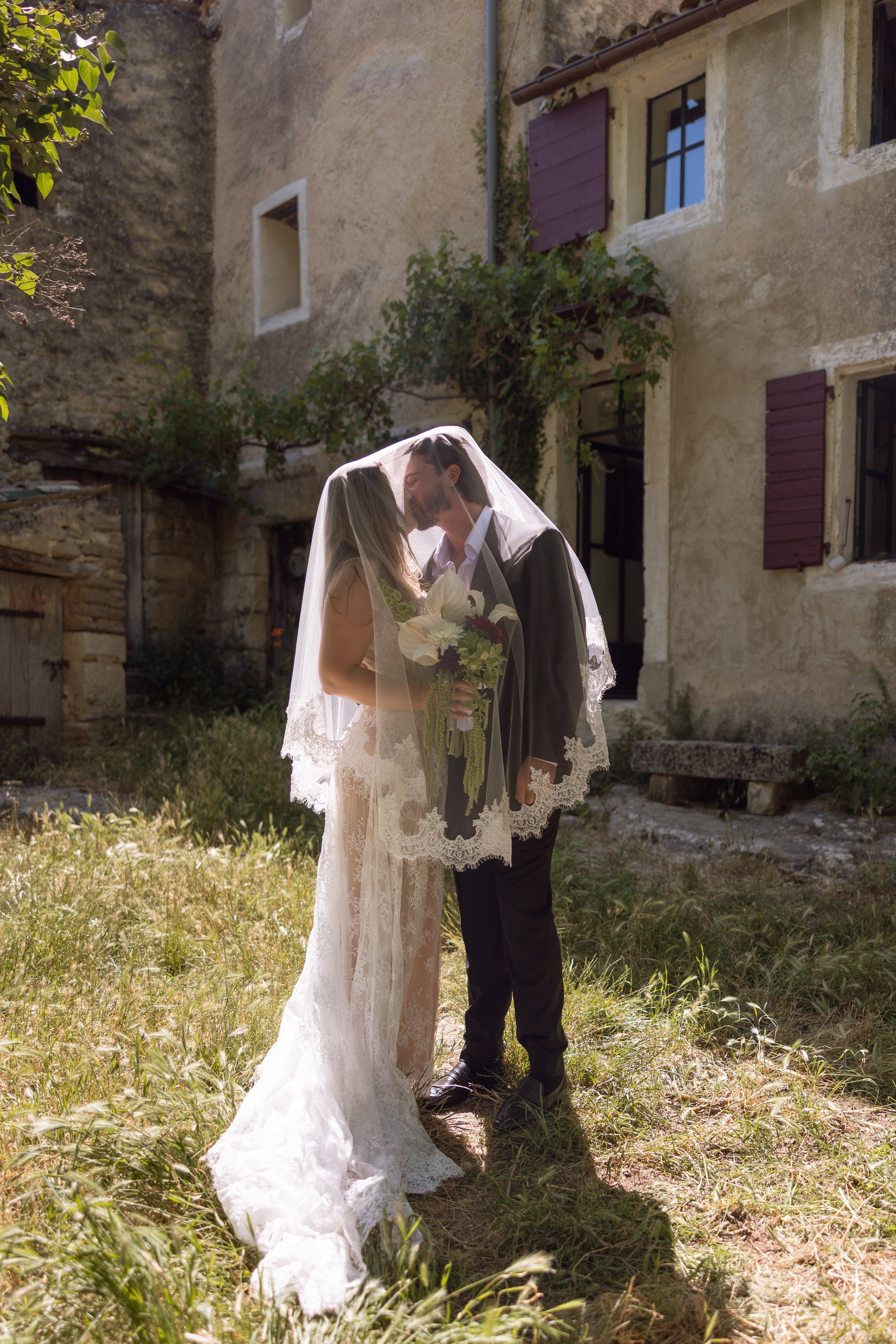 Liv&Logan-europe elopement-small-14.jpg