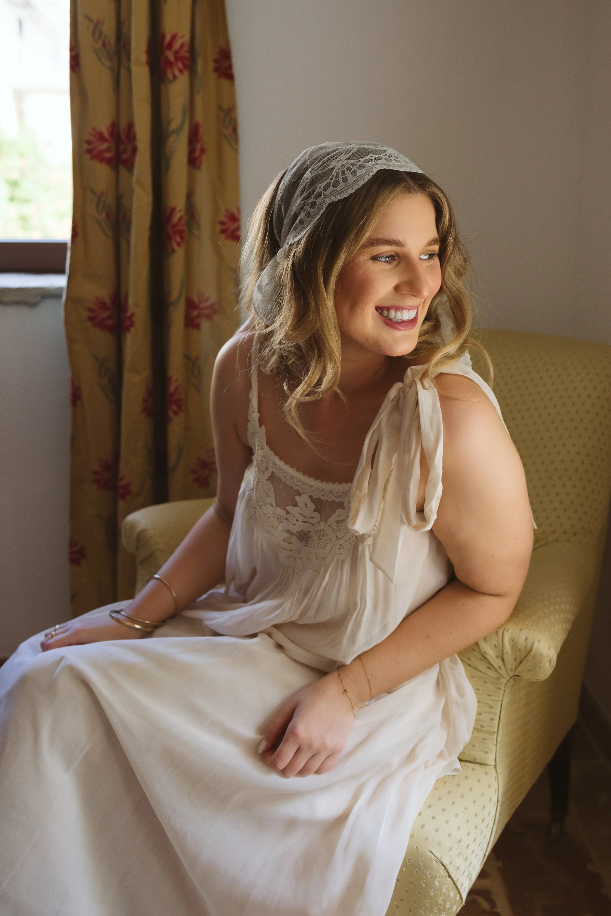Hannah & Jordan-europe elopement-small-4.jpg