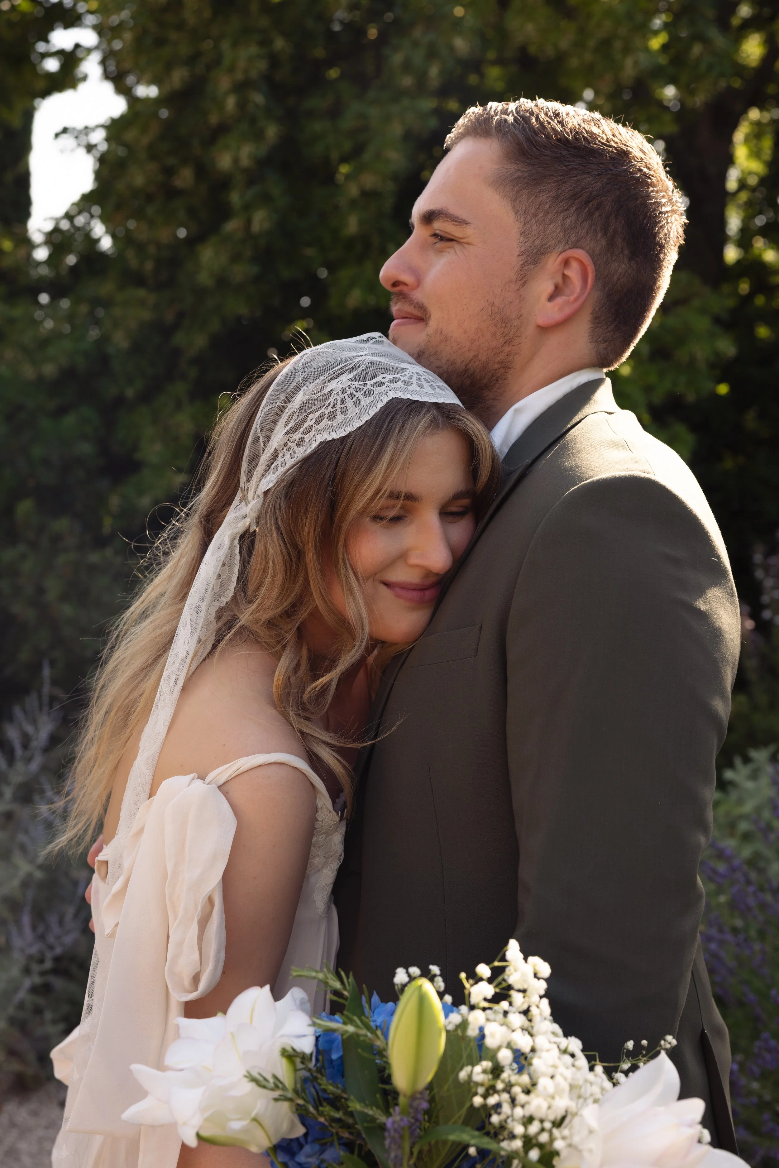 Hannah & Jordan-europe elopement-small-12.jpg