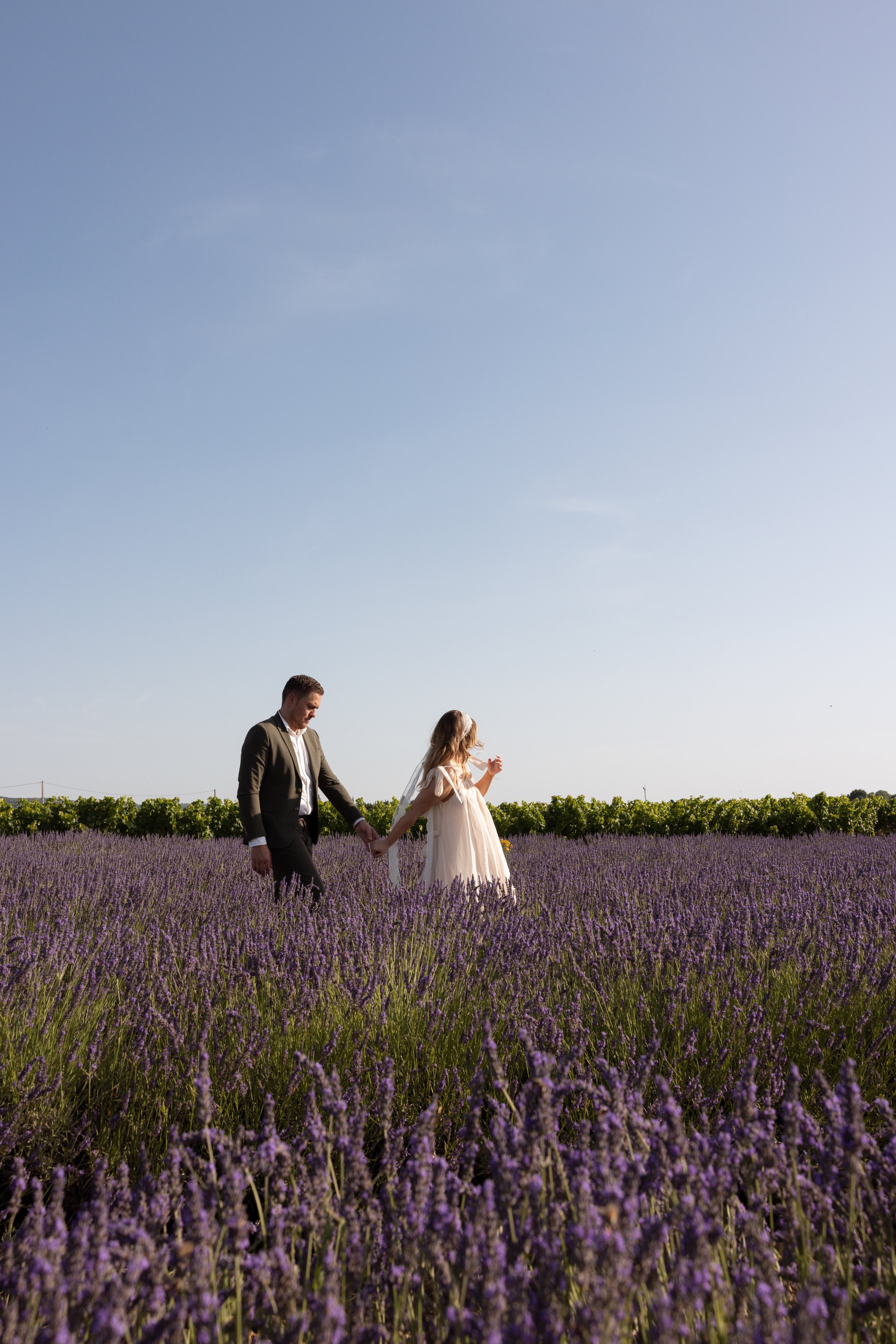 Hannah & Jordan-europe elopement-small-16.jpg