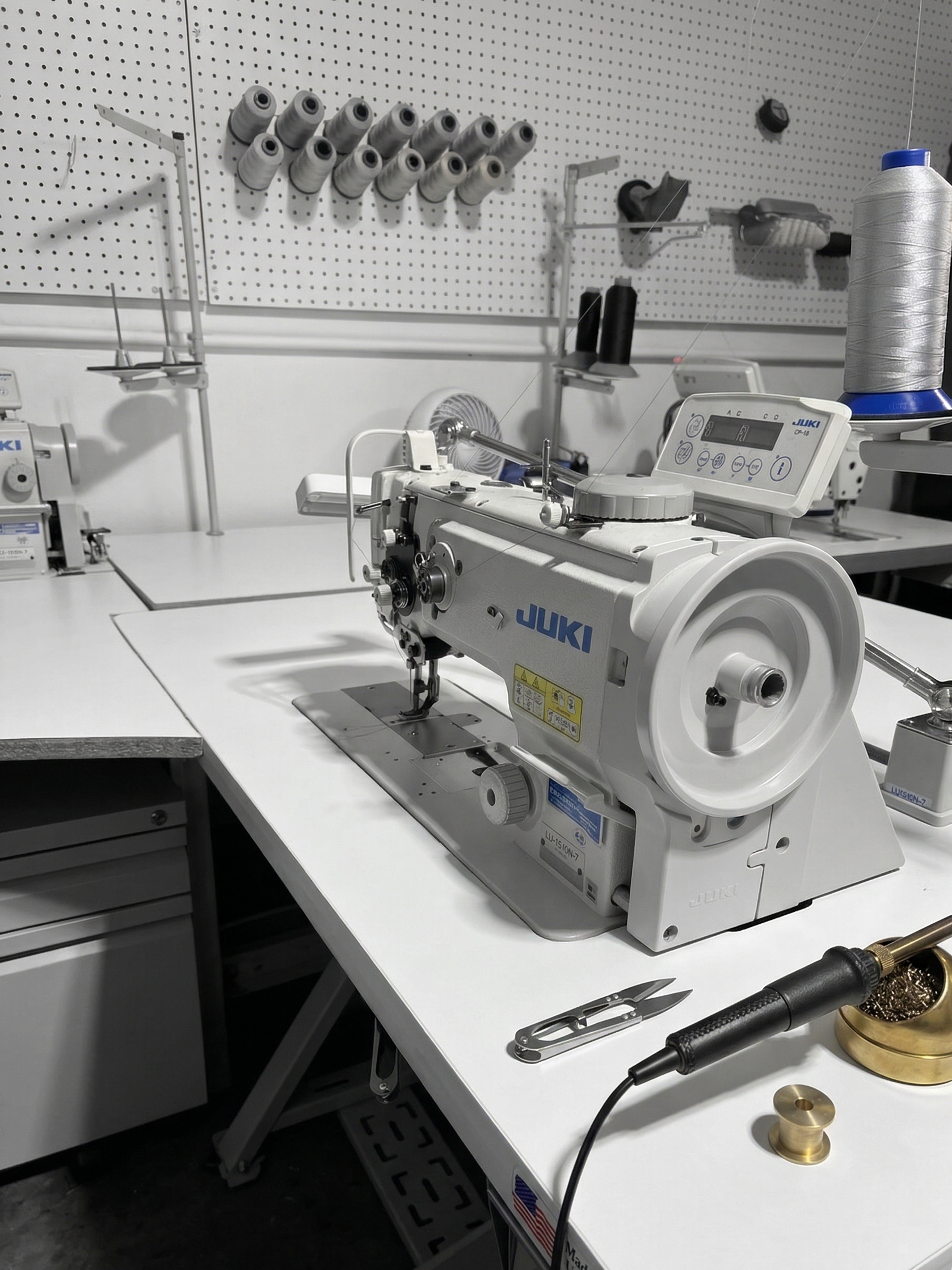 Flat Bed Single Needle Sewing Machine