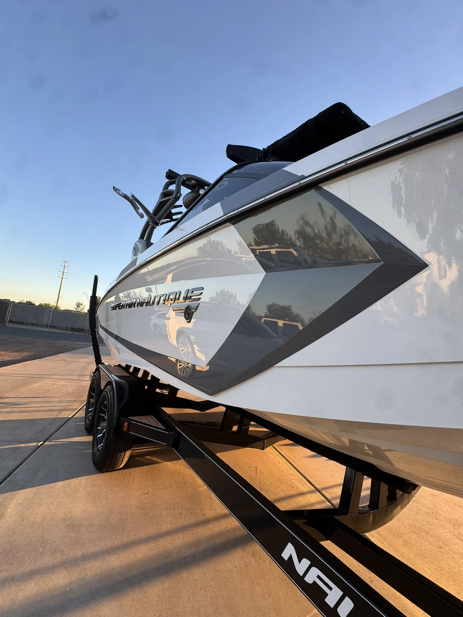 Paint Correction, GelCoat Polishing and Ceramic Coating, Luxury Boat