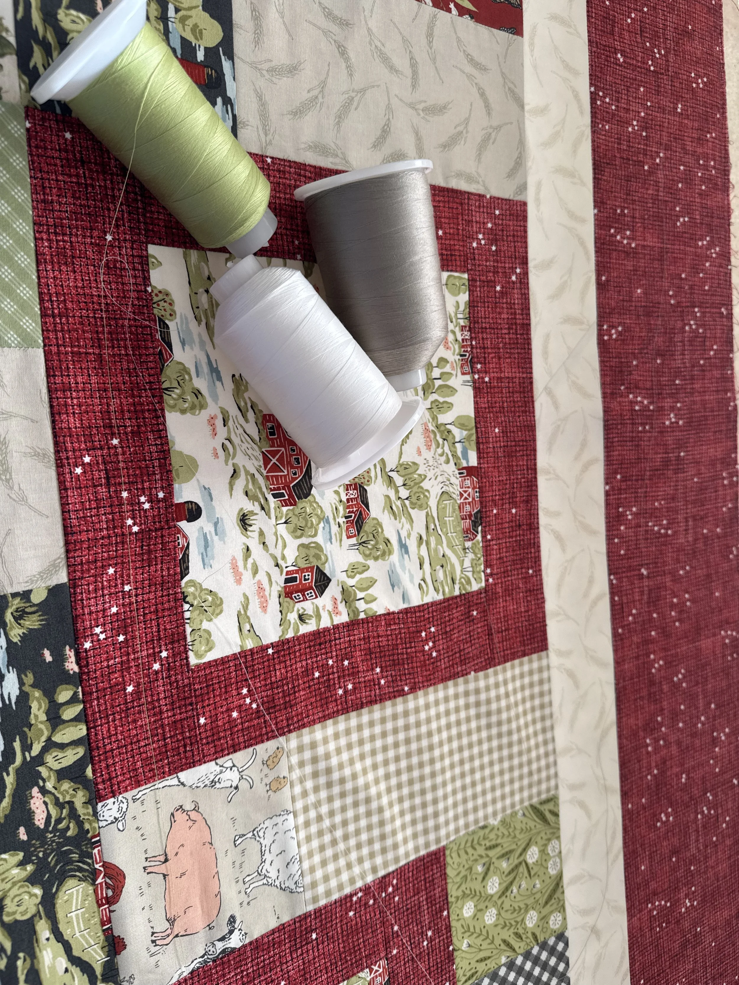 Barn Quilt from Jonee.  Cutest Barn Pattern for the Edge to Edge Quilting