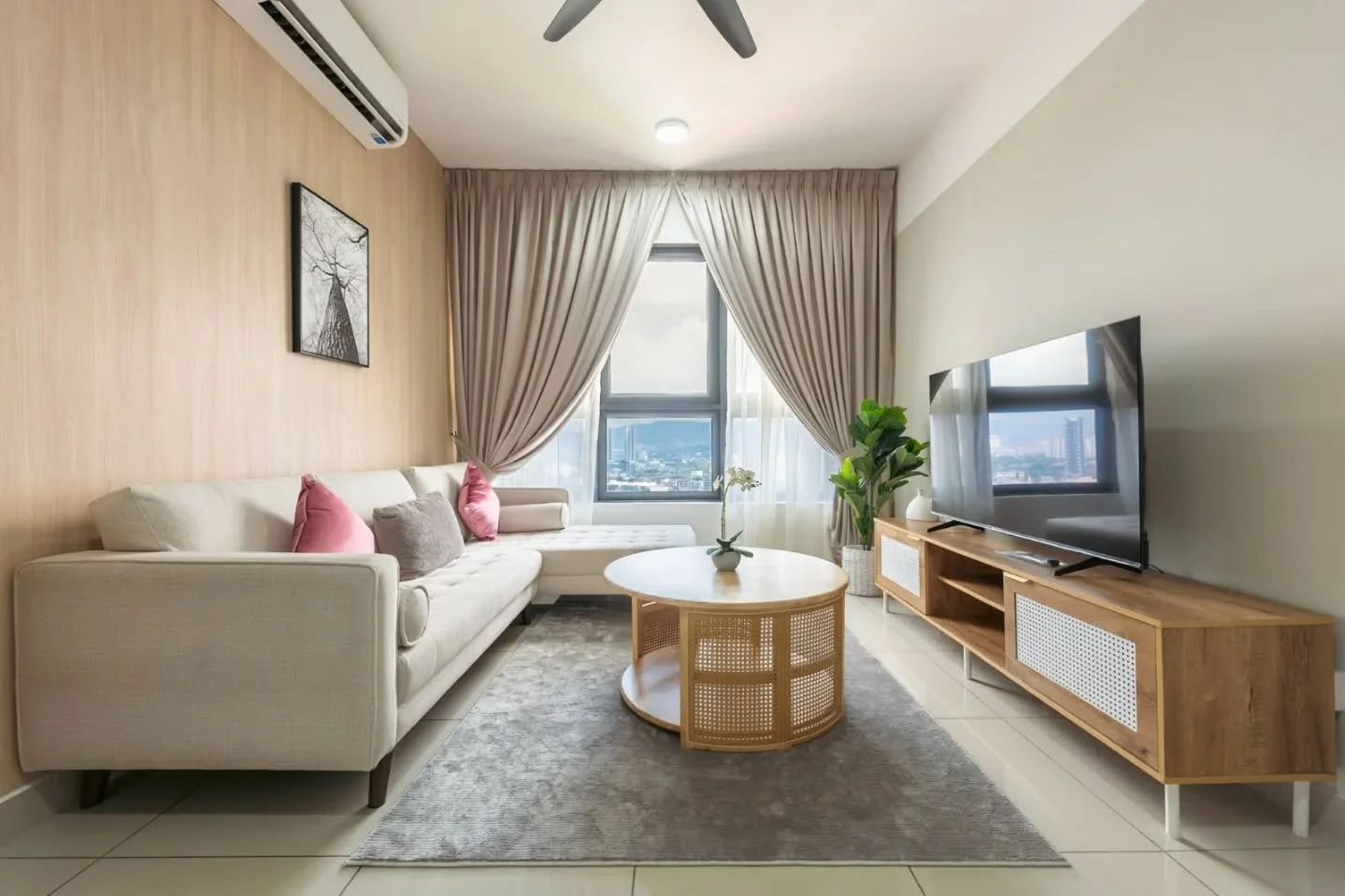 ✨ High-Aesthetic Renovation | This Japandi-Inspired Home Is Stunning

📍 Location: M Vertica Condominium | Type A
🎨 Style: Muji / Japandi Style

Another dream home completed for our client. 🏡

Even if the space isn&rsquo;t big,
the atmosphere, comf