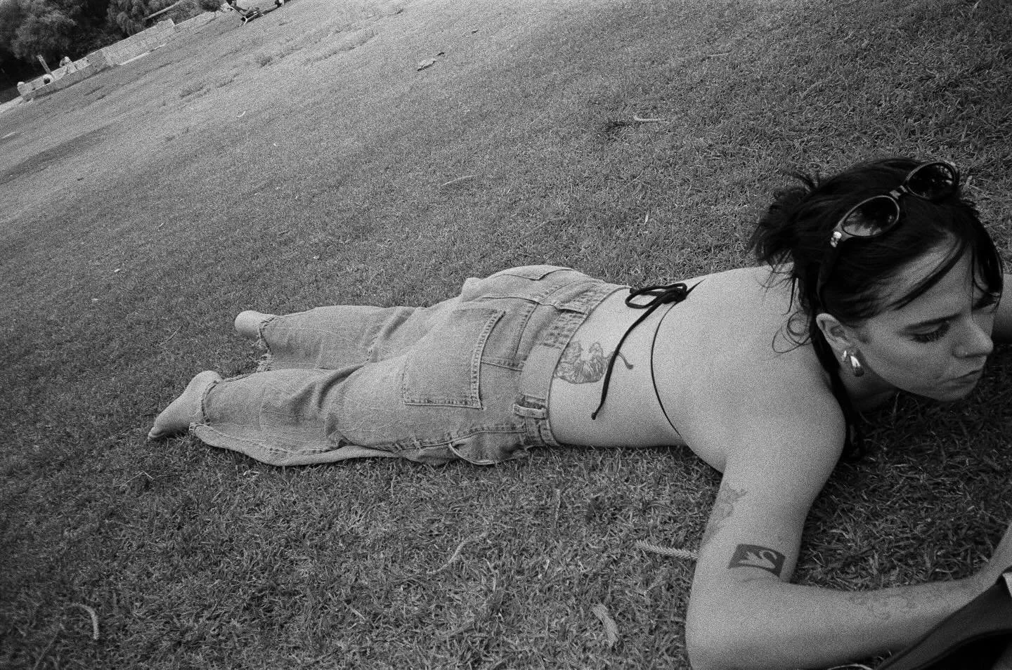 Charli at South Beach 

Olympus AM-100 with Ilford HP5 Plus
Dev and scan @focuspocuslab 

#perthphotographer #fremantle #perthlocal #ilford #australianphotographer