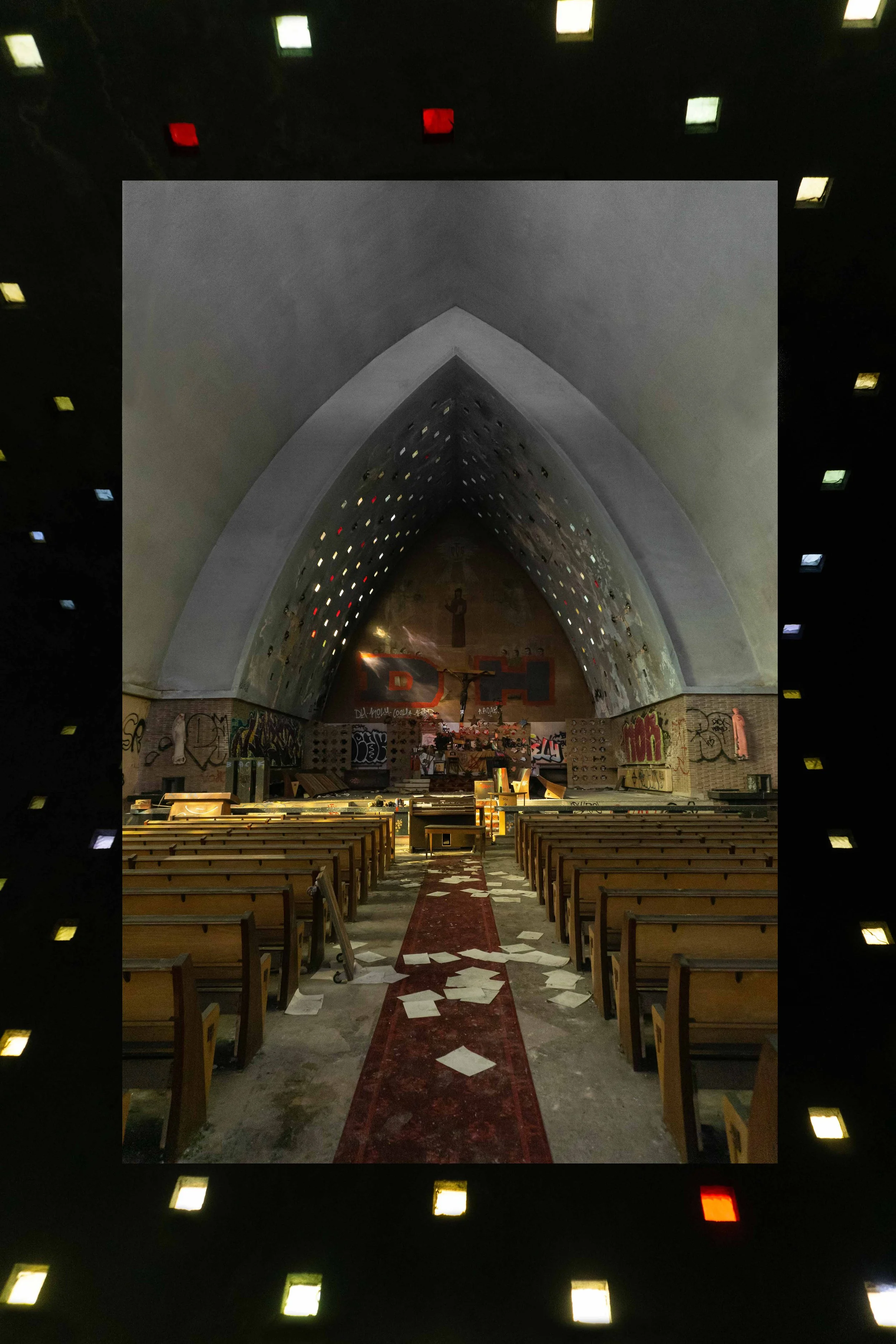 peté église expo.jpg