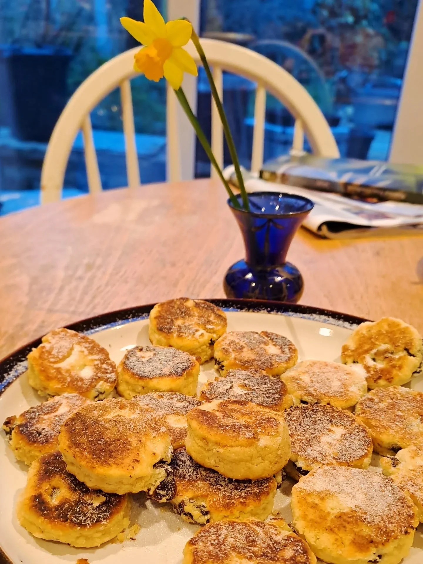 Bit of a bonkers weekend, but I managed a few minutes last night to make some Welsh Cakes, to honour my own special heritage. 
Belated St. David's Day my lovelies. Iechyd da!

#wales
#welshcakes
