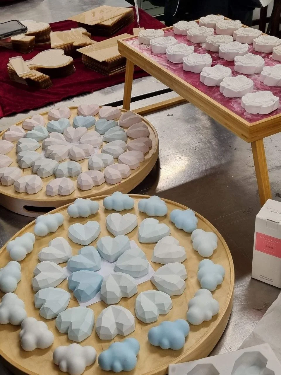 By aligning production, presentation, and teamwork, the booth reflected both strategic planning and adaptability, while still maintaining a strong visual and brand identity for The Beary Co.