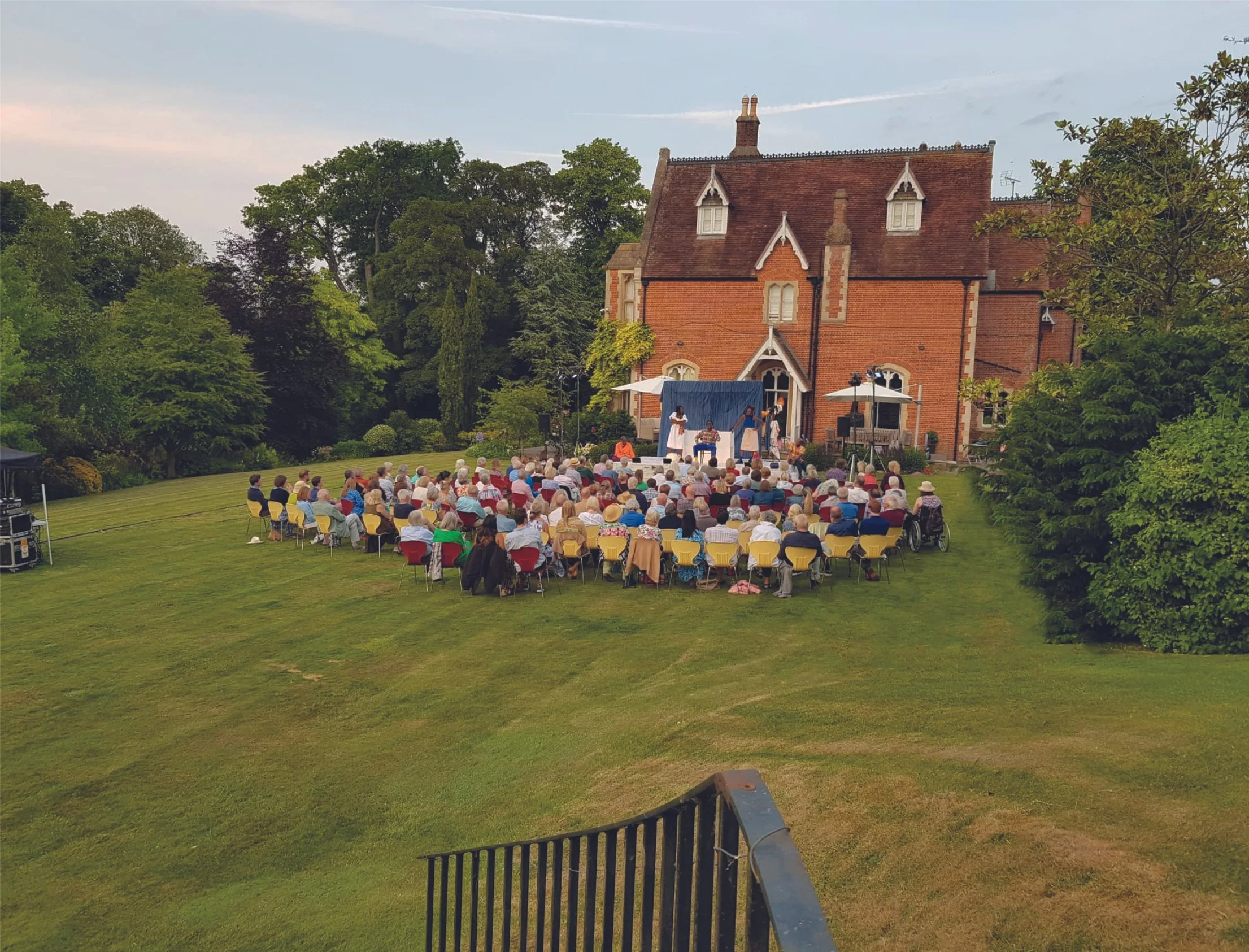 Play At Kintbury