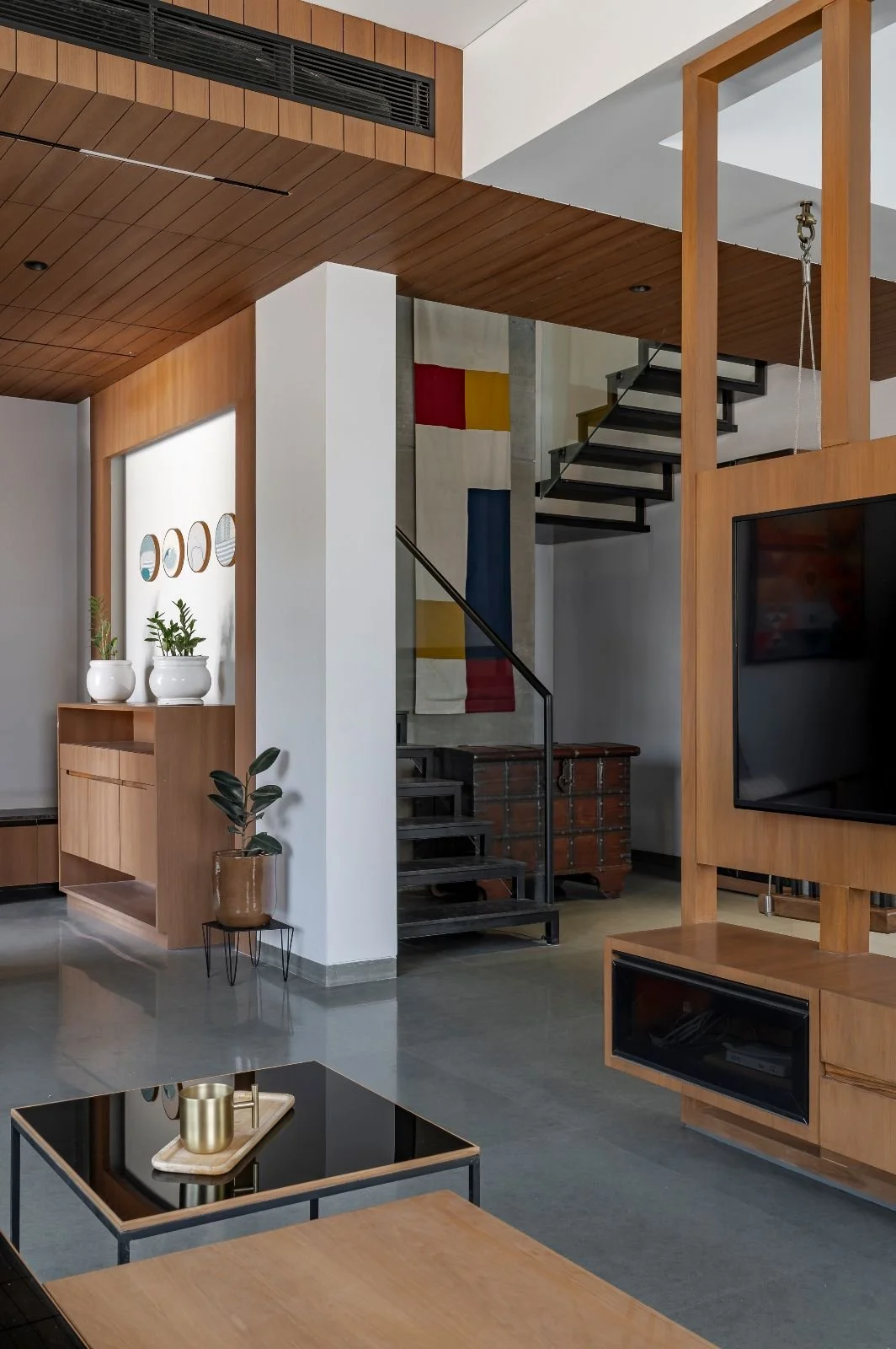 Copy of Entrance Foyer & Staircase.jpg