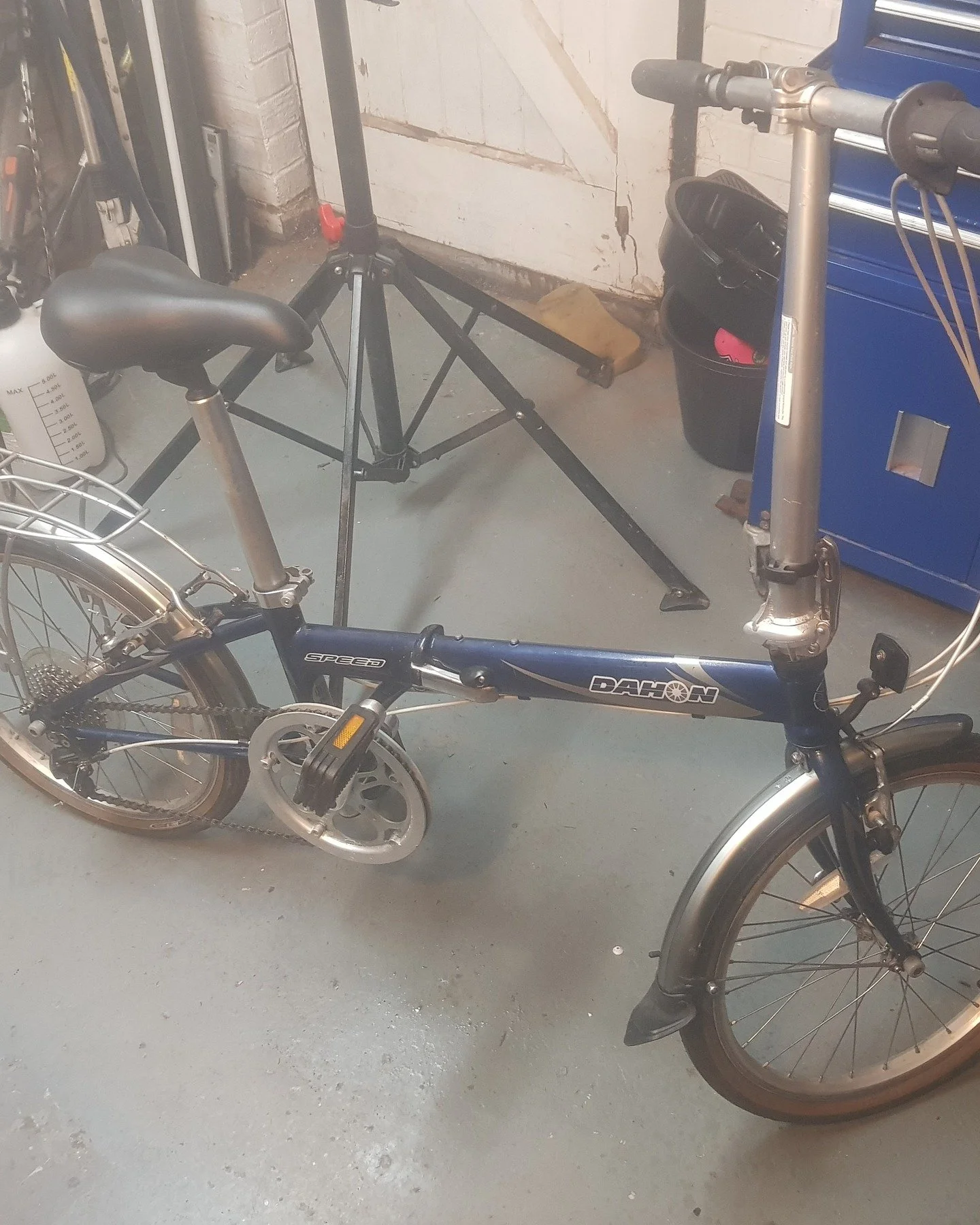 Dahon Speed d7 for sale &pound;350
This Bike has had a full service with 
a Hub bearing replacement,
New chain and cassette

ready to ride can deliver within the derby Long Eaton area Collection also available from NG10 3BA

Contact me via dm or visi