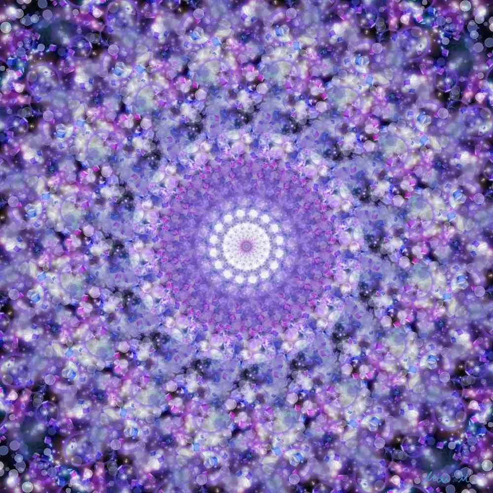 基本価格　10000JPYC　　未来のかたまりーAggregation of the Future　　私の中で未知なるものを表す色が紫なのですが、描いていくうちに未来が詰まった結晶に見えてこのタイトルにしました。わからないことがたくさんあるけど希望を込めてキラキラにしました。