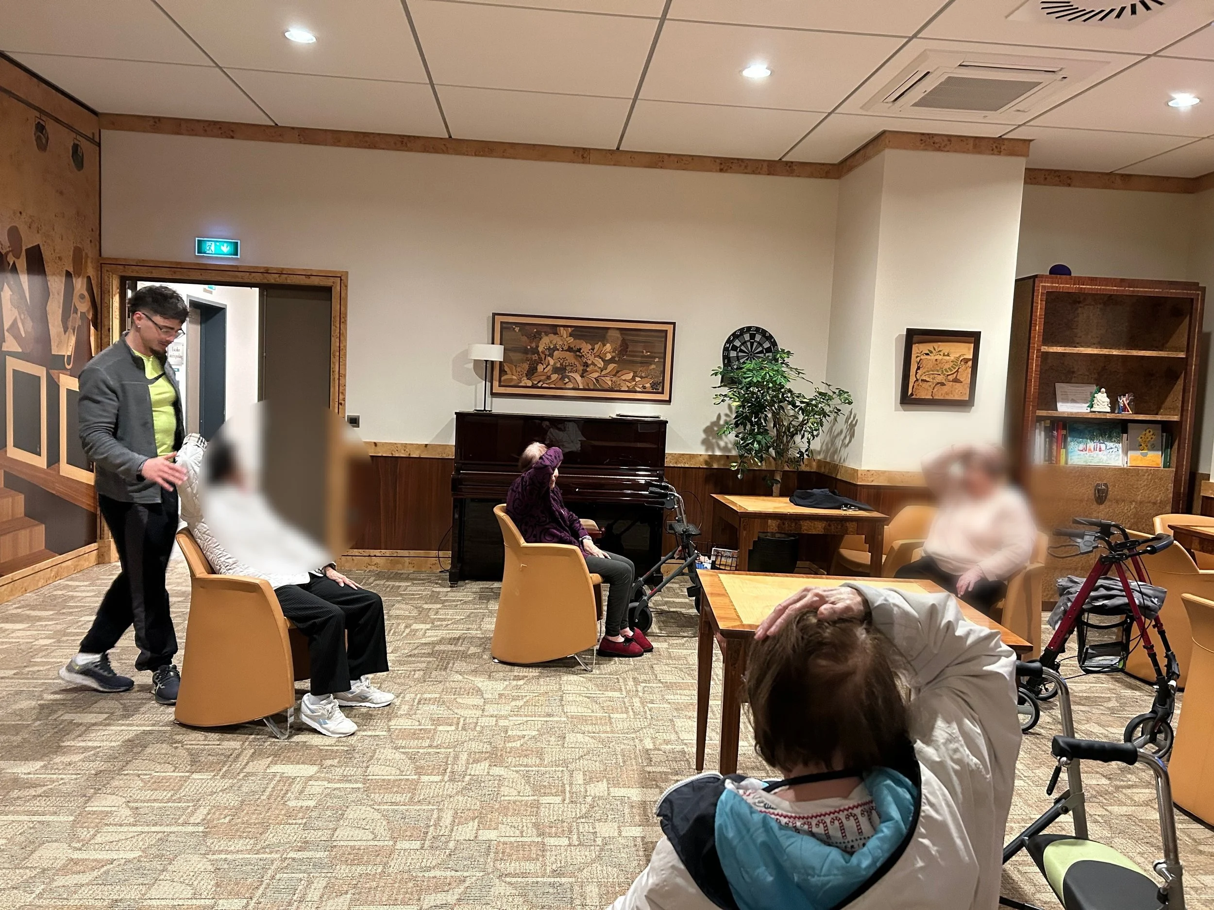 Séance coaching sportif seniors mobilité et équilibre à domicile Newlore Coaching