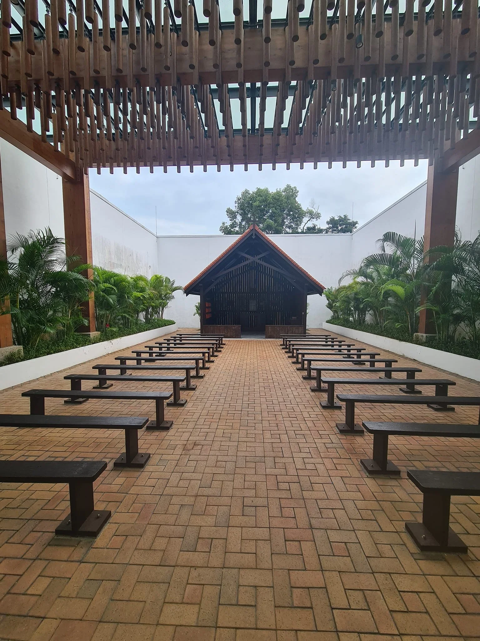 Changi chapel.jpg