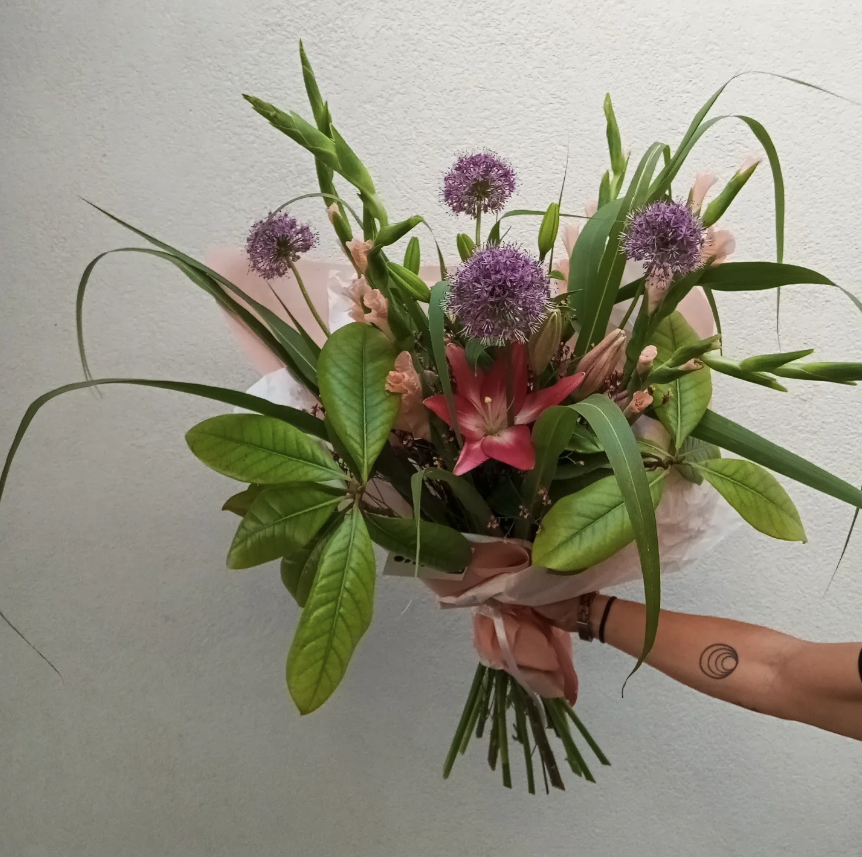 Flower Bouquets & Compositions