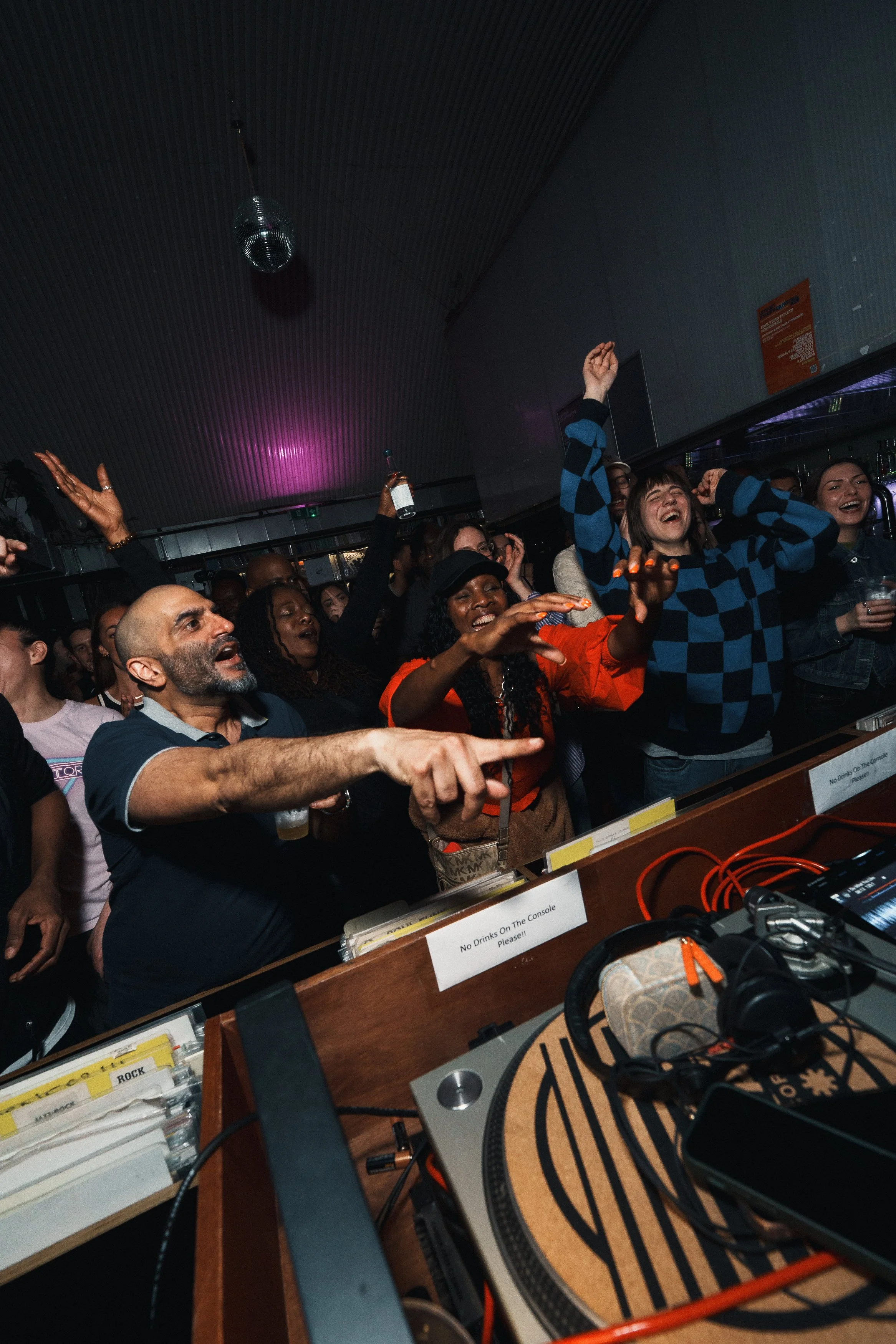 rolandak | ISIY 2803 Colour | HQ-81.jpg