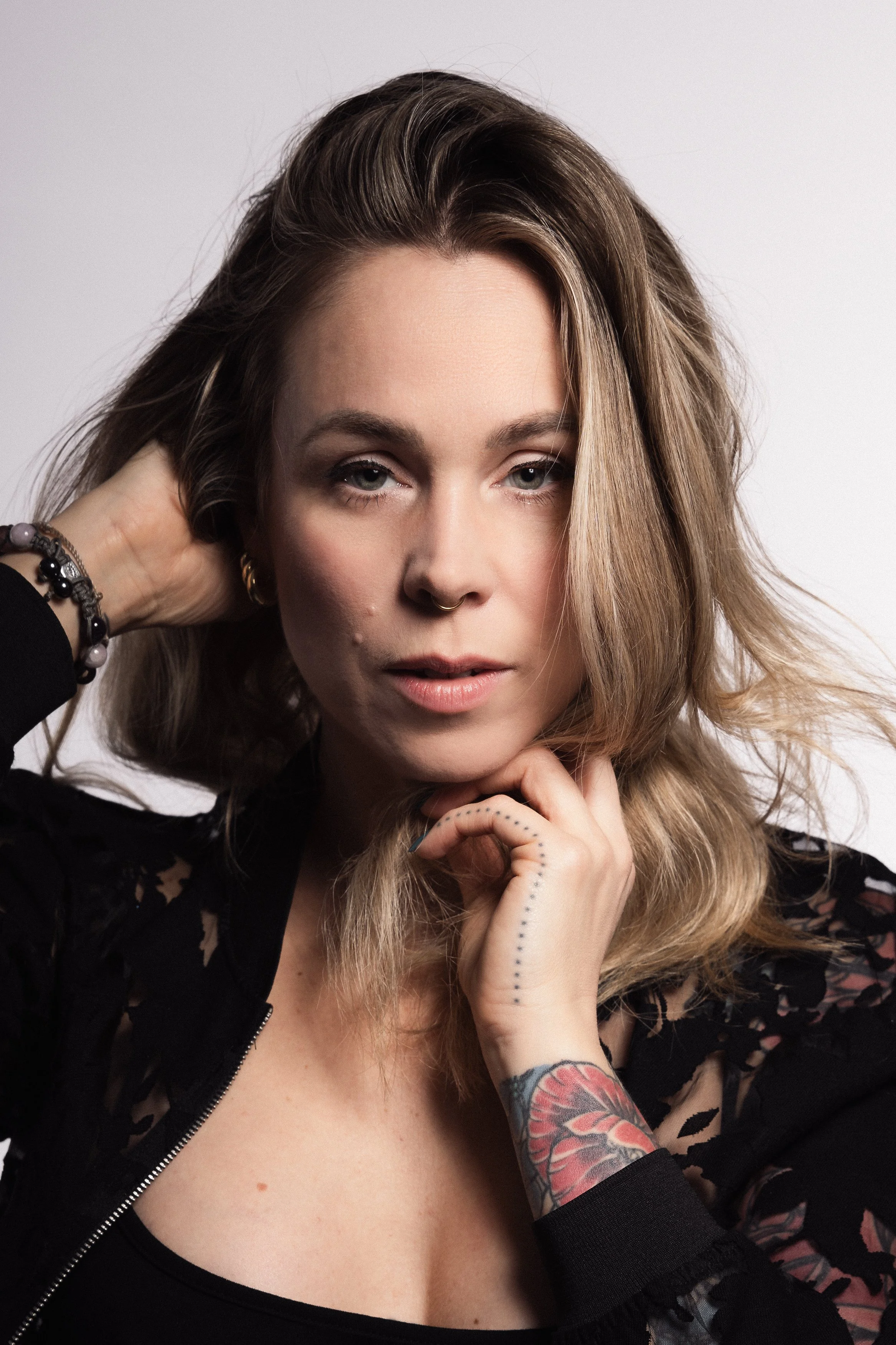 rolandak | Raven Music | HQ-17 (106Crop).jpg