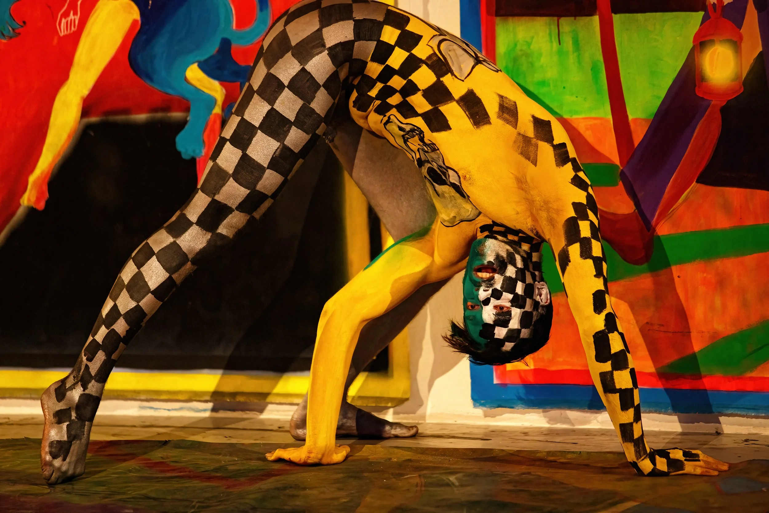 Bodies Without Permission
installation/ performance, 30 min, 3 dancers, Grey space in the middle gallery, The Hague, 2024