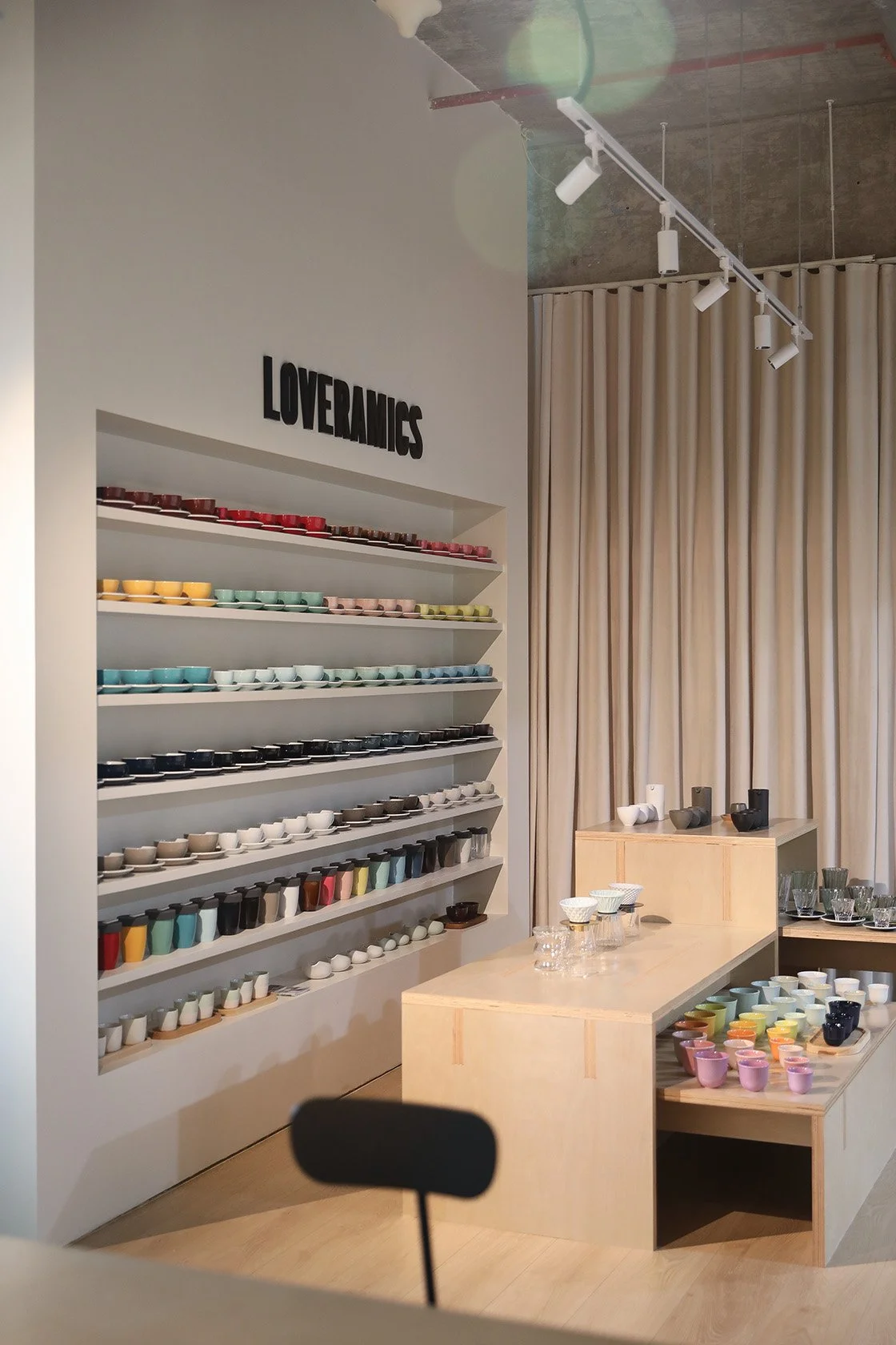 Loveramics SZ Office - Neutra Architects 17.jpg