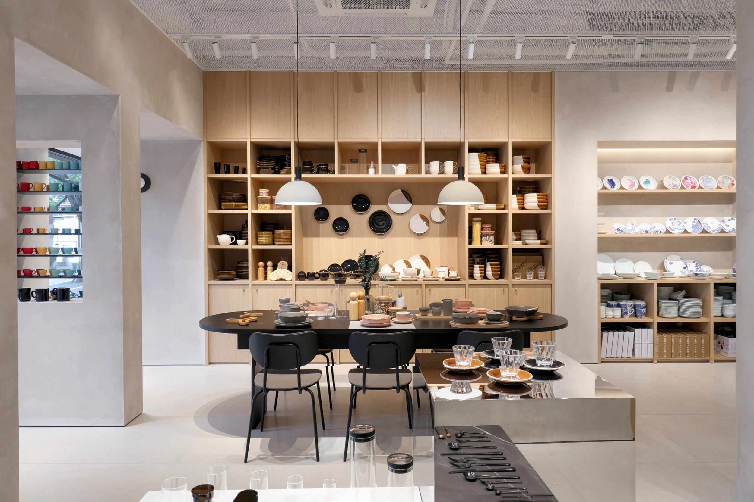 Loveramics Shanghai - Neutra Architects 5.jpg