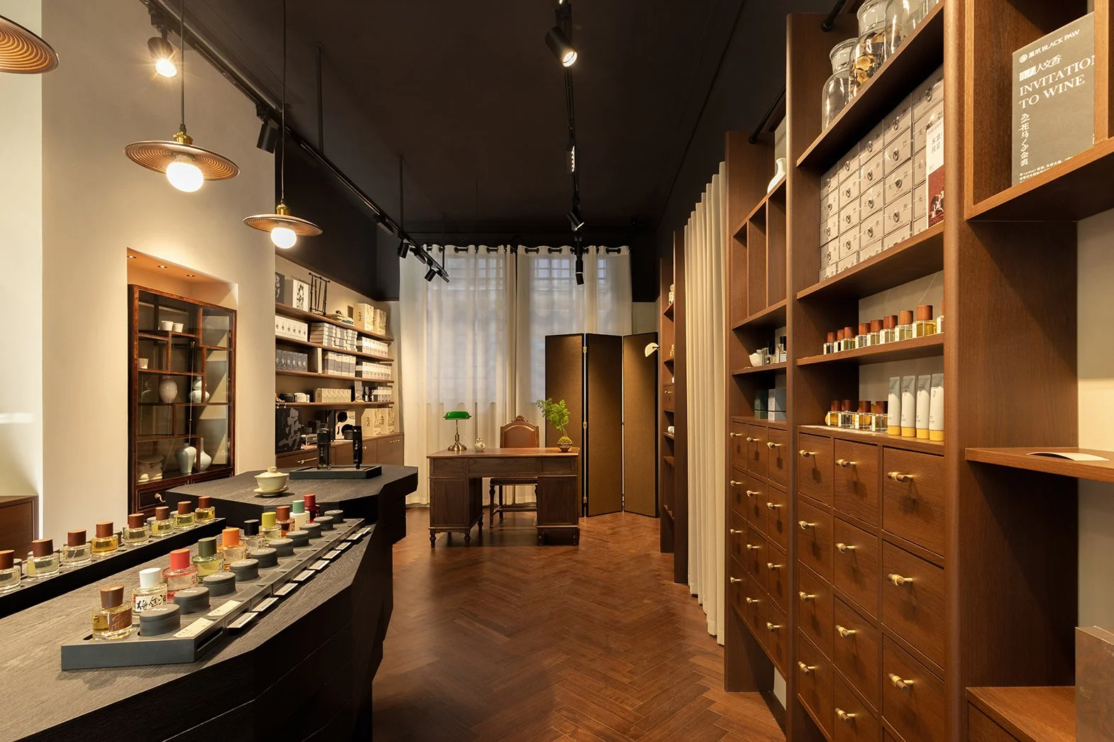 Black Paw SH - Neutra Architects 6.jpg