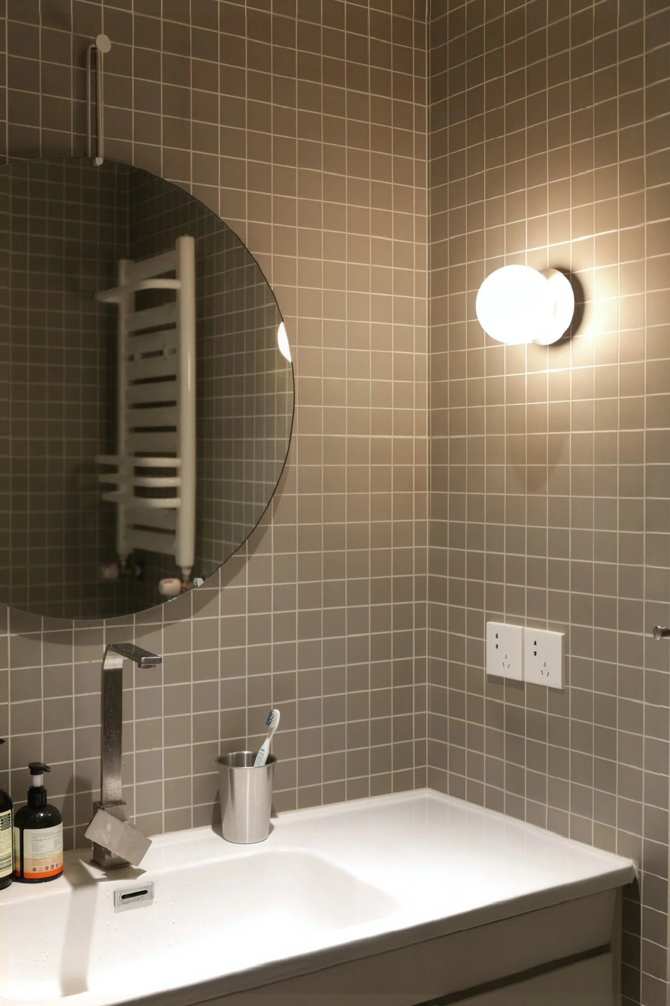 Apartment Jocelyn - Neutra Architects 8.jpg